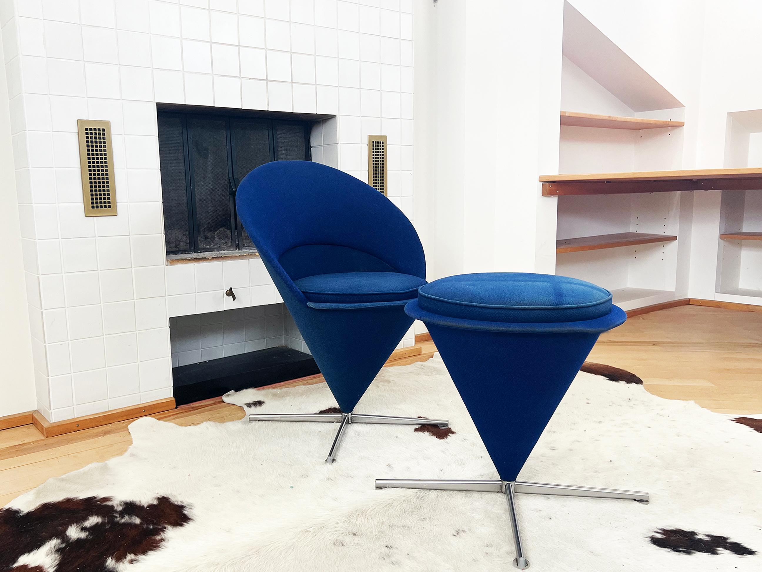 1960s Original Early Verner Panton Cone Swivel Chair + Ottoman SET-- 2 pieces Bon état - En vente à Basel, BS