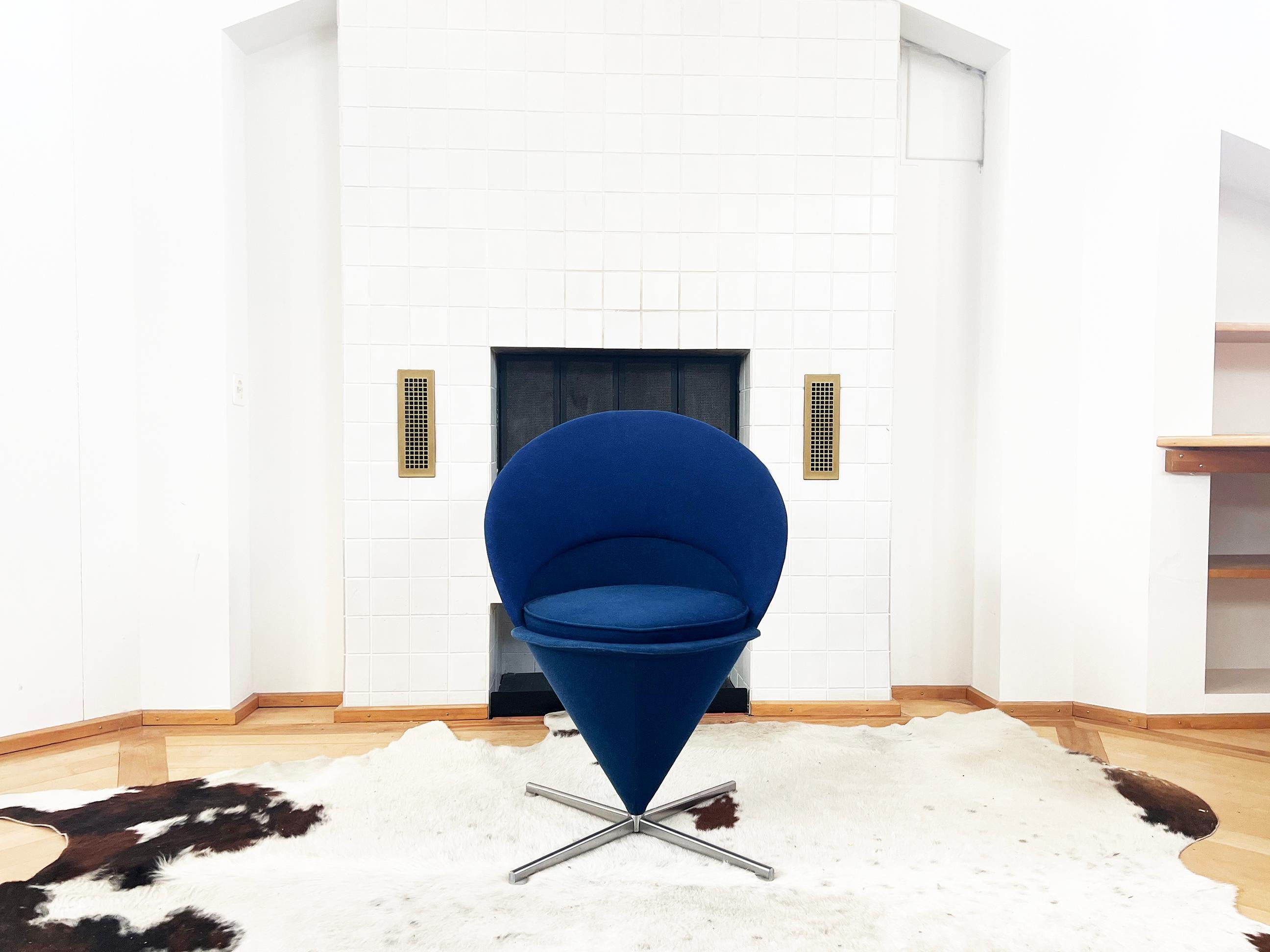 1960s Original Early Verner Panton Cone Swivel Chair + Ottoman SET-- 2 Pieces im Angebot 2