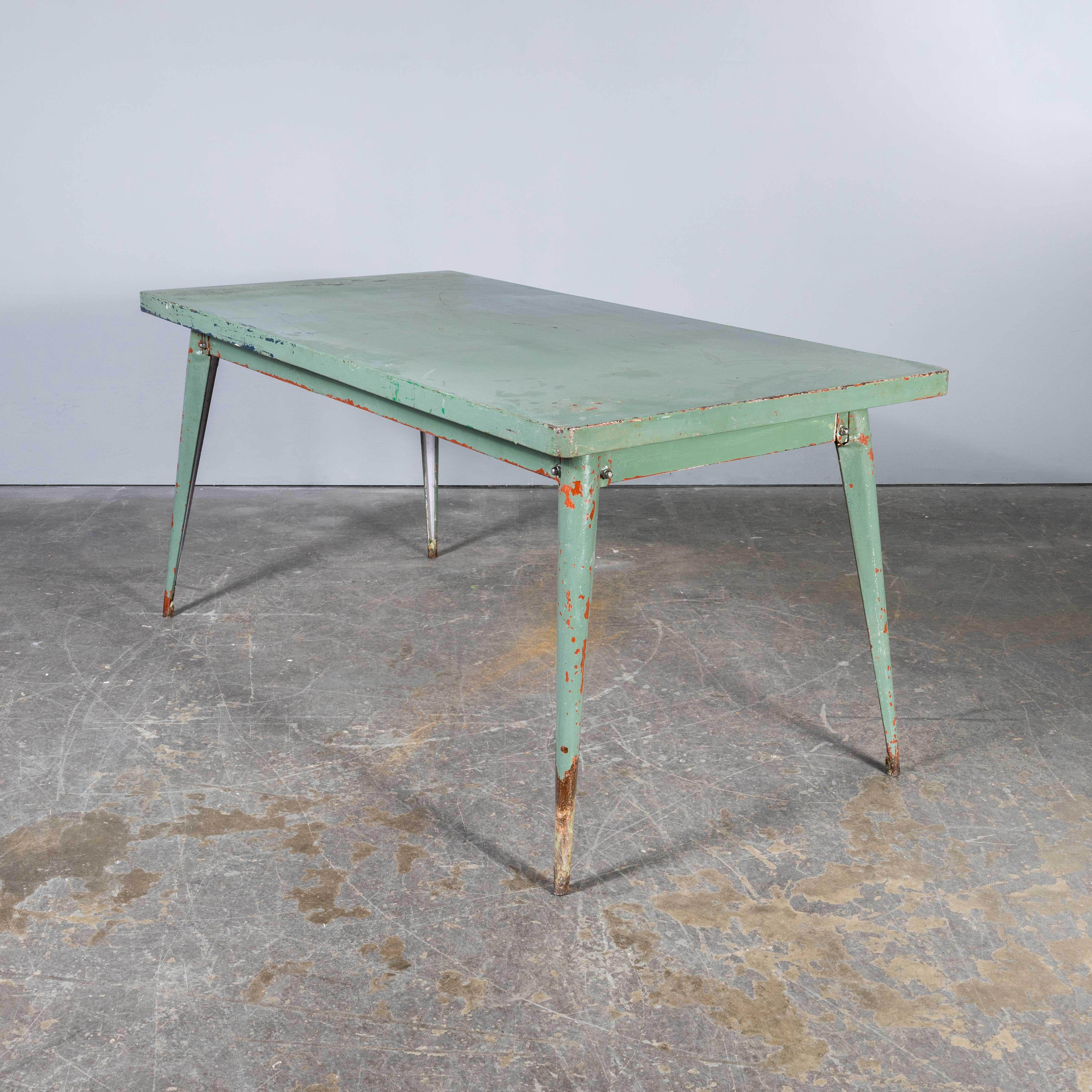 Francese Tavolo da pranzo rettangolare originale francese T55 Tolix degli anni '60 - 160cm (Model.  1330) in vendita