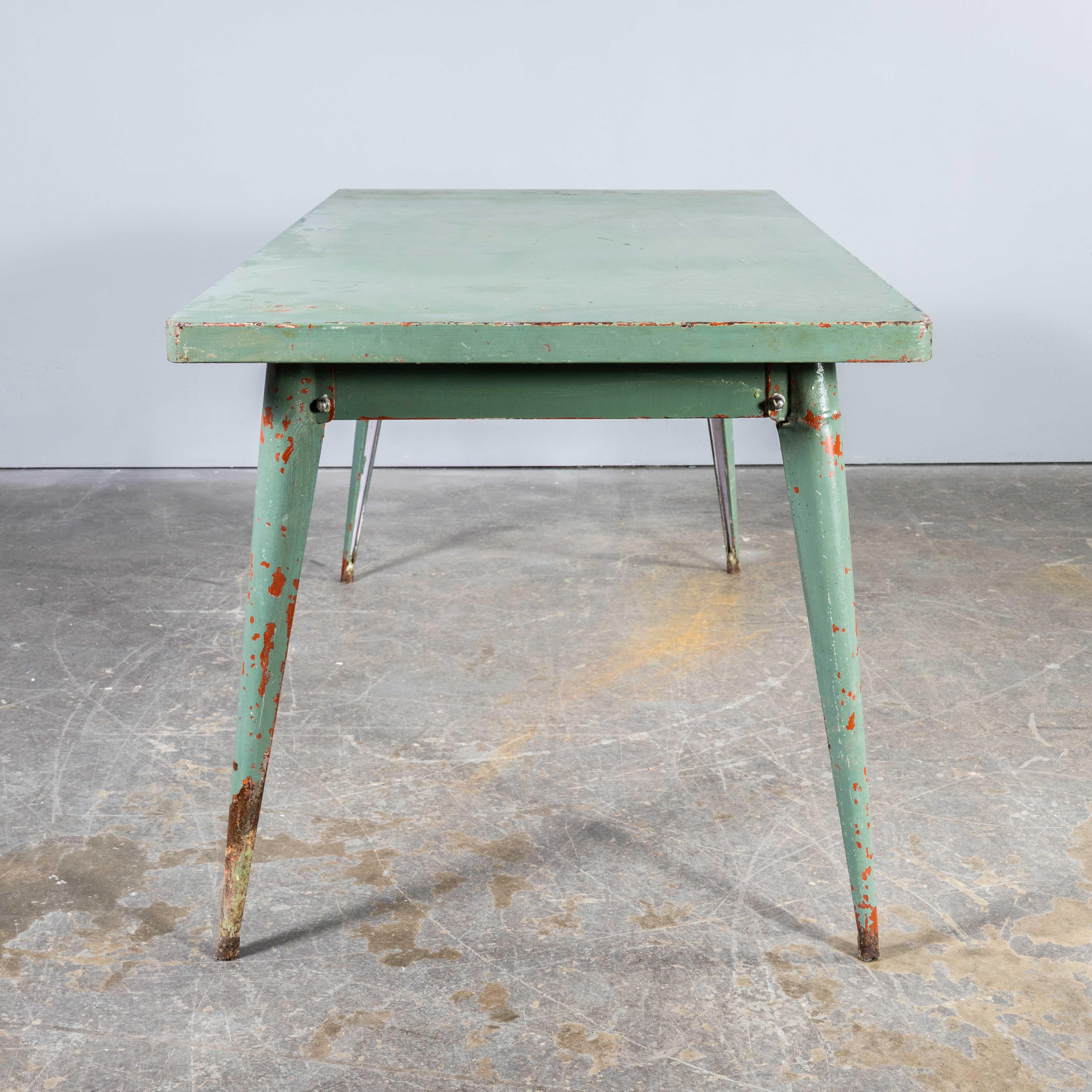 Tavolo da pranzo rettangolare originale francese T55 Tolix degli anni '60 - 160cm (Model.  1330) in vendita 1