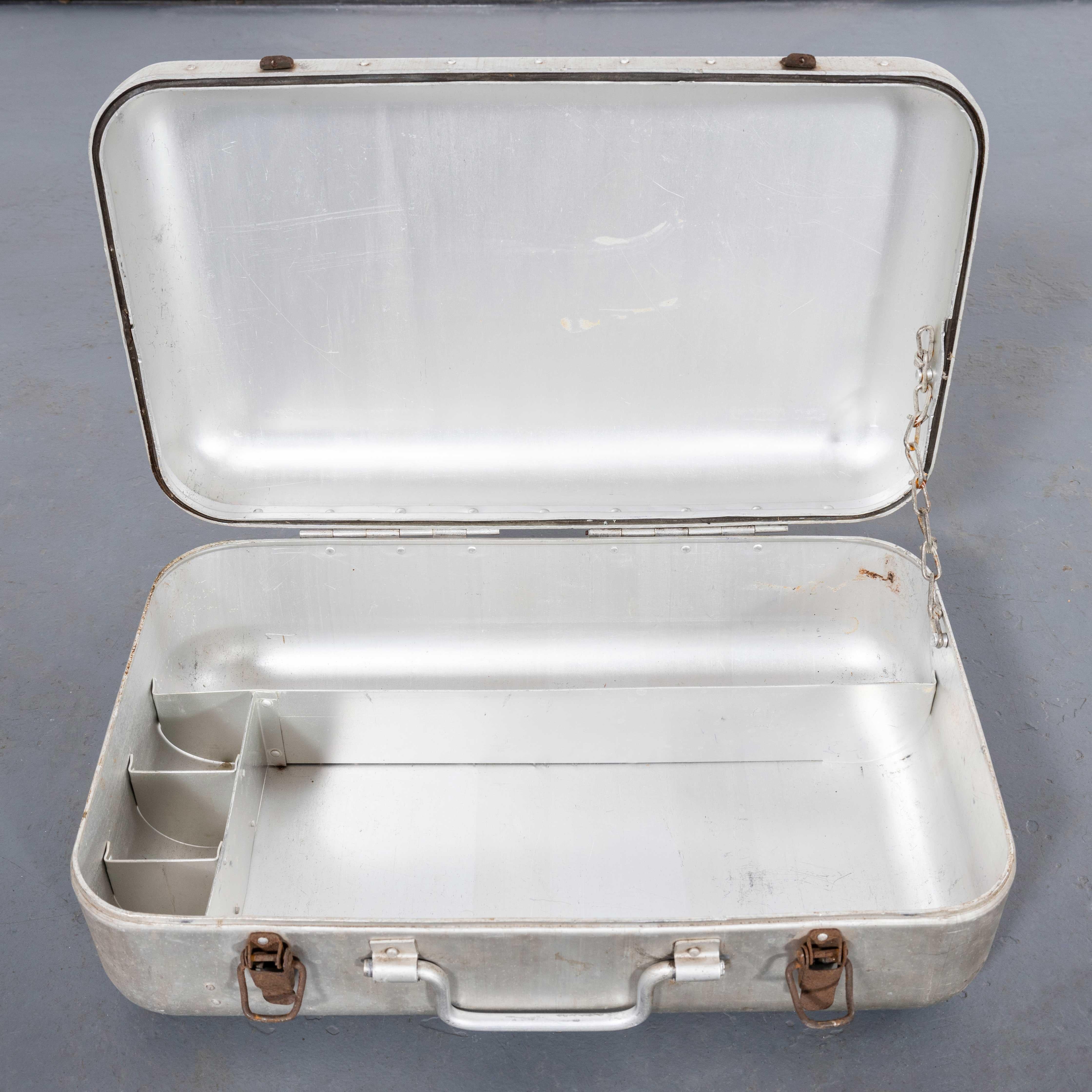 1960's Original Hungarian Army First Aid Boxes - Large Shape For Sale 2