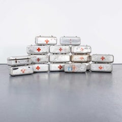 Scatole di pronto soccorso originali dell'esercito ungherese degli anni '60 - forma allungata