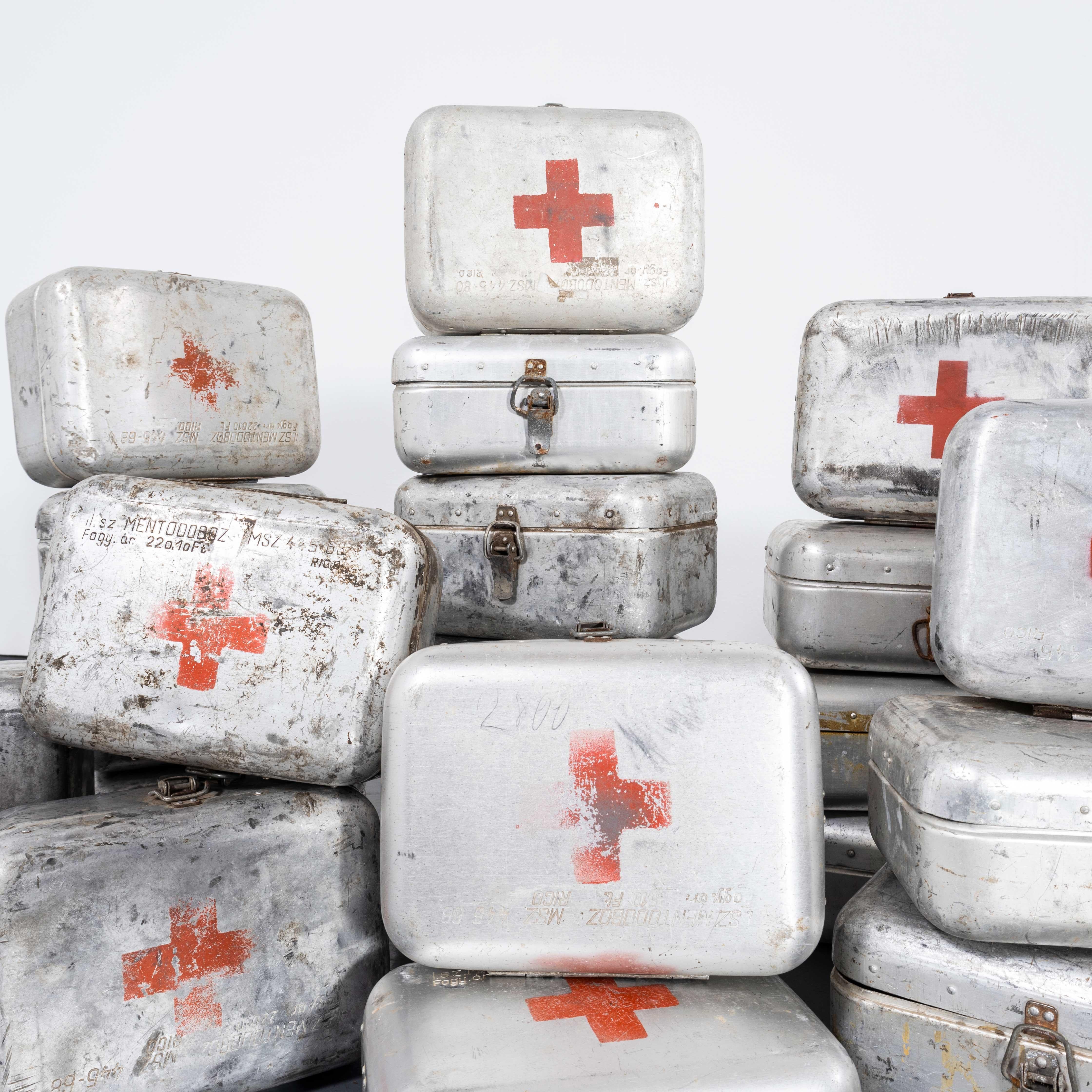 1960's Original Hungarian Army First Aid Boxes - Medium Shape In Good Condition For Sale In Hook, Hampshire