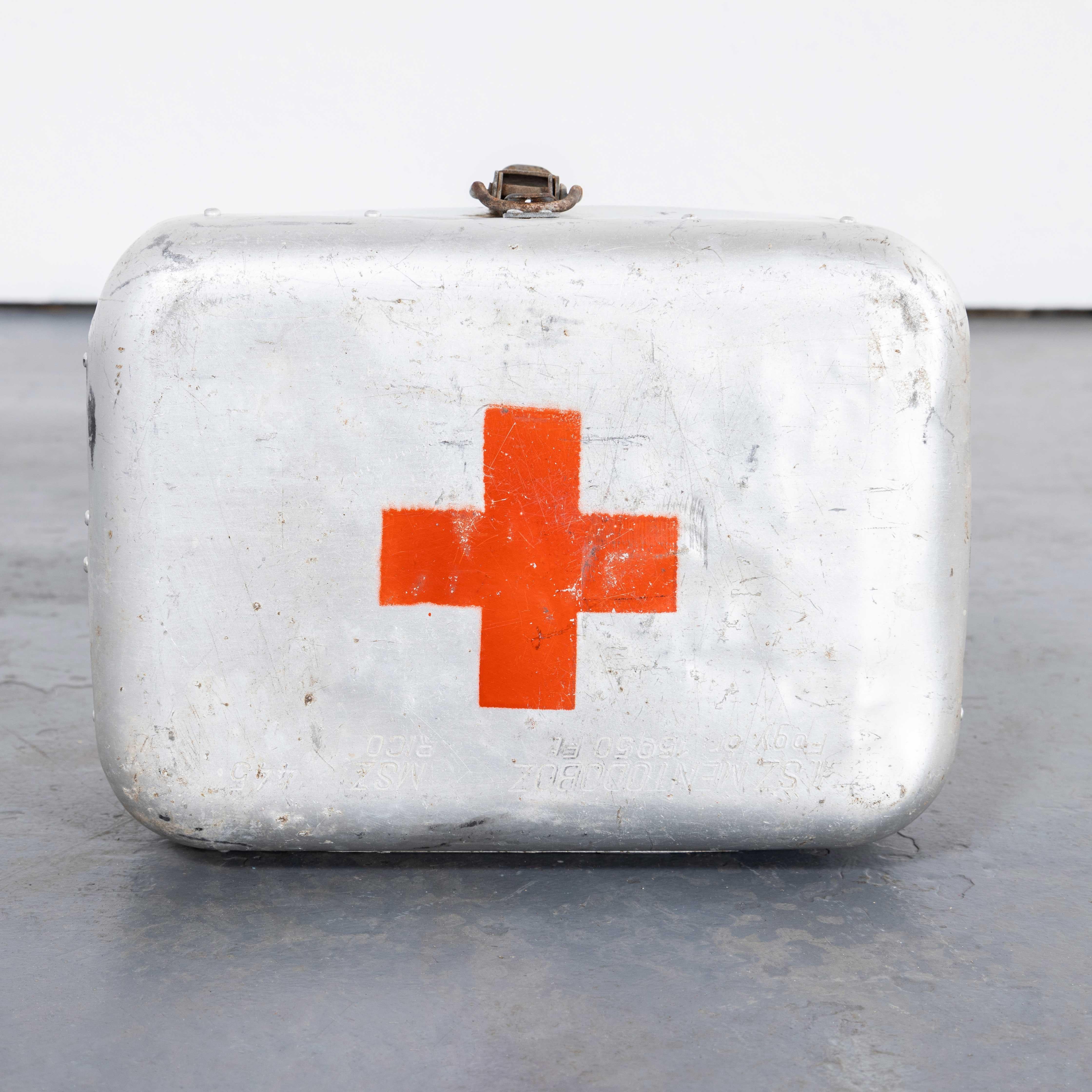 1960's Original Hungarian Army First Aid Boxes - Medium Shape For Sale 1