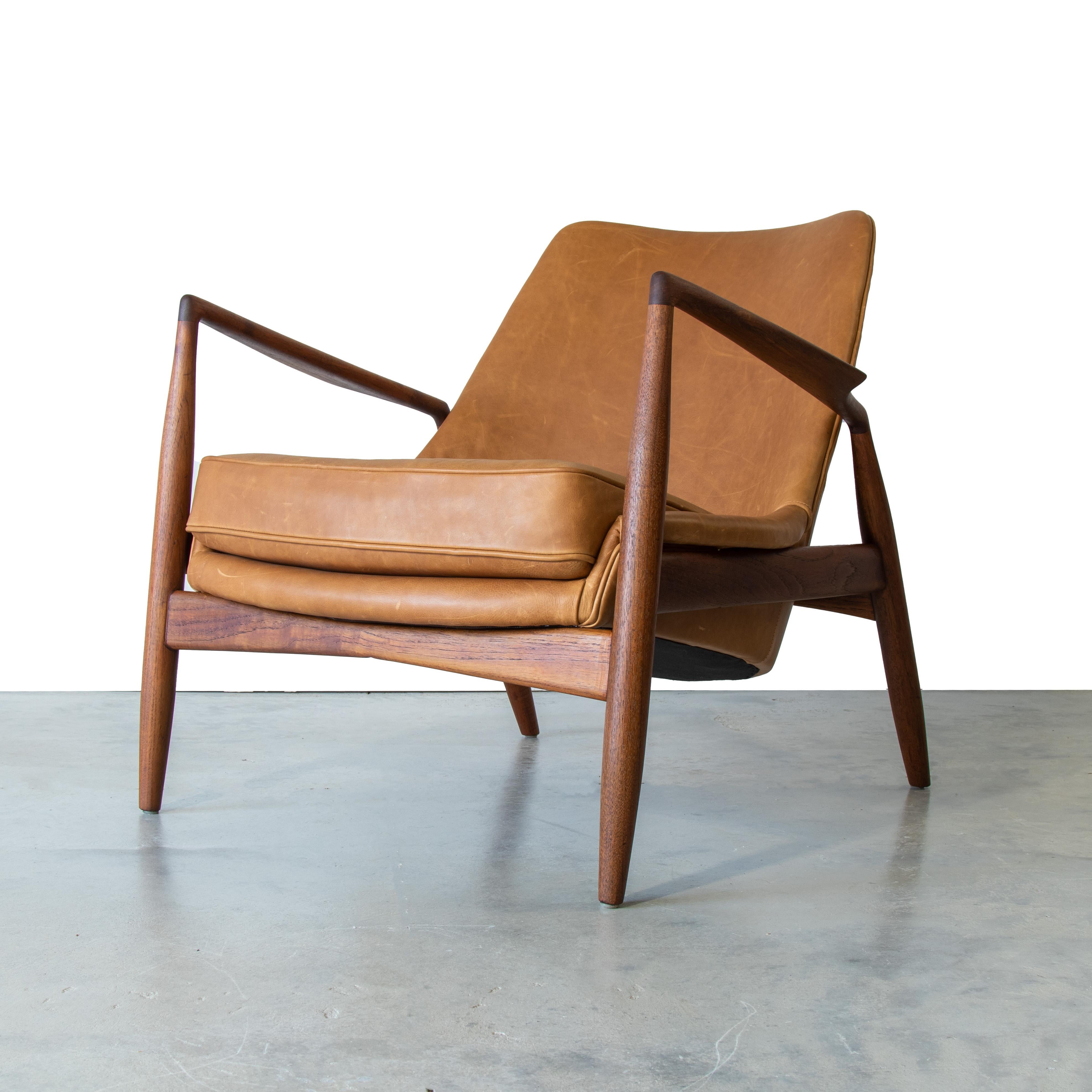 20th Century 1960s Original Ib Kofod Larsen Seal Chair in Teak and Cognac Leather