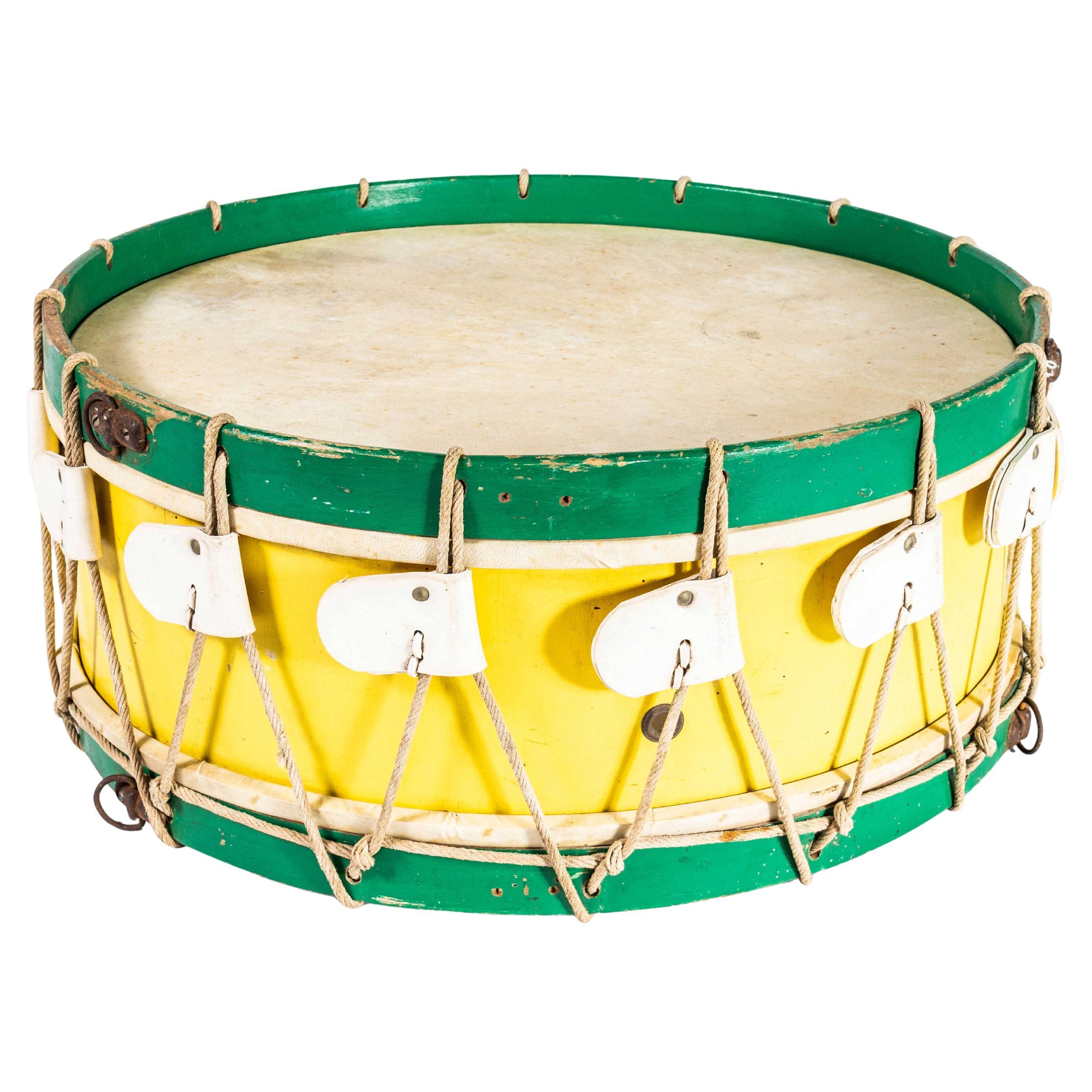 Gran tambor amarillo de trabajo original de 1960