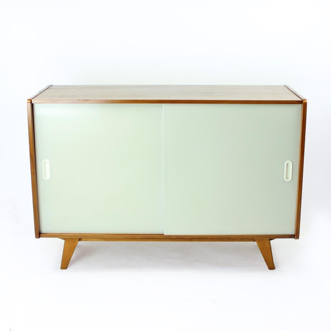 1960s Original Sideboard By Jiri Jiroutek, Interior Praha In Excellent Condition For Sale In Zohor, SK