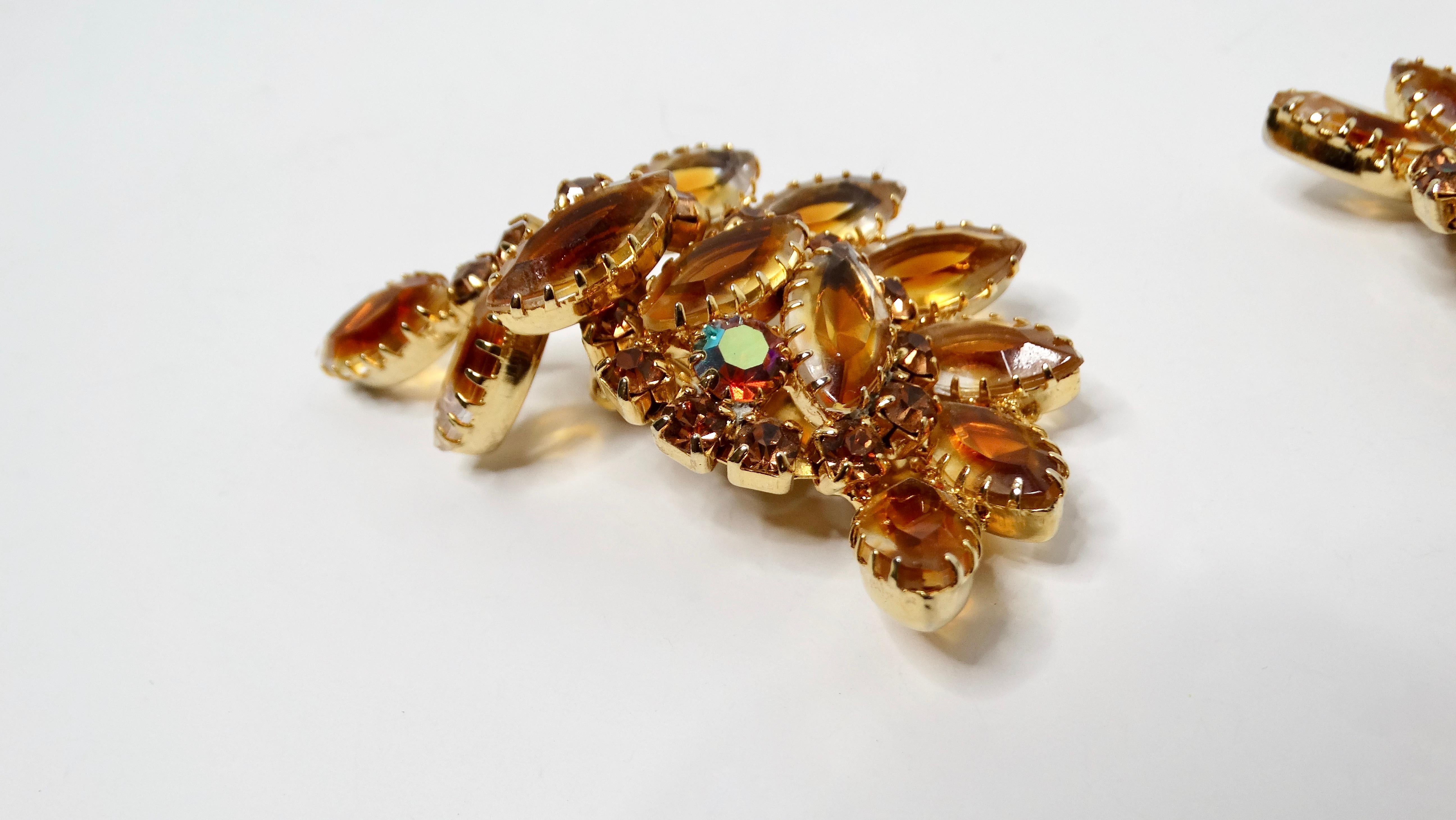 1960er Jahre Ornate Topas-Farbige Strass-Ohrringe 14k vergoldet Aussage Ohrringe Damen im Angebot