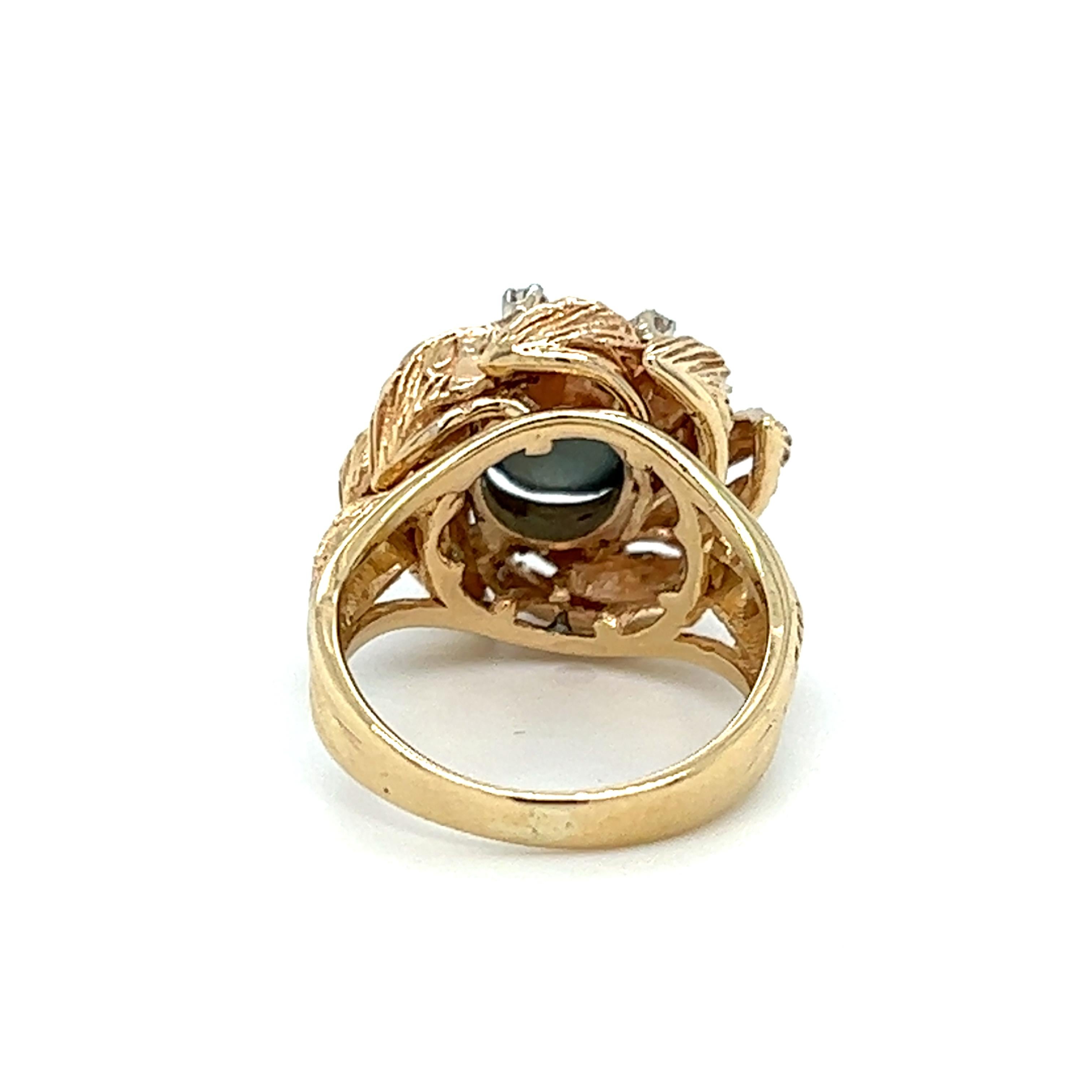 Oval Cut 1960s Oscar Caplan Sapphire and Diamond Wreath Ring in 14K Yellow Gold  For Sale
