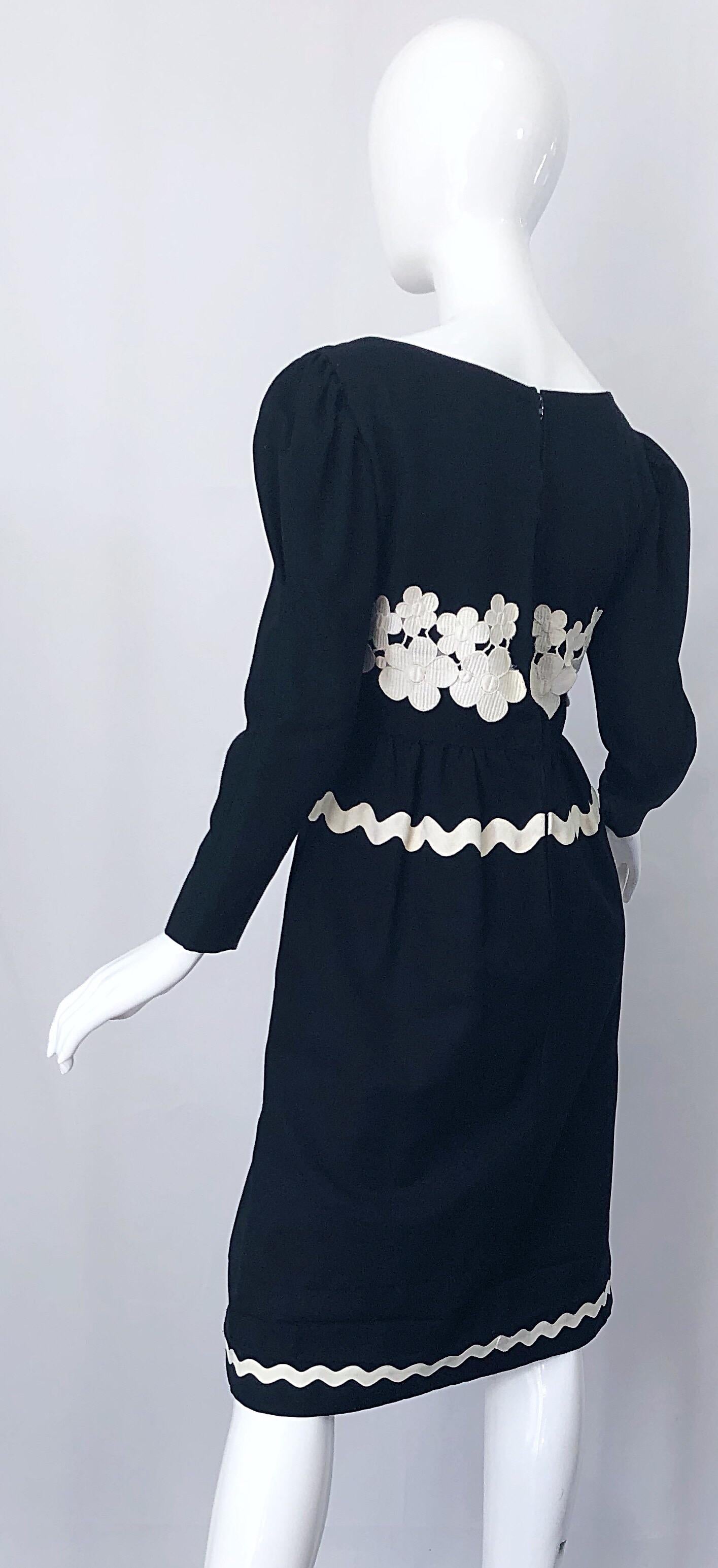 1960s Oscar de la Renta Black and White Embroidered Flower Rickrack 60s Dress For Sale 5