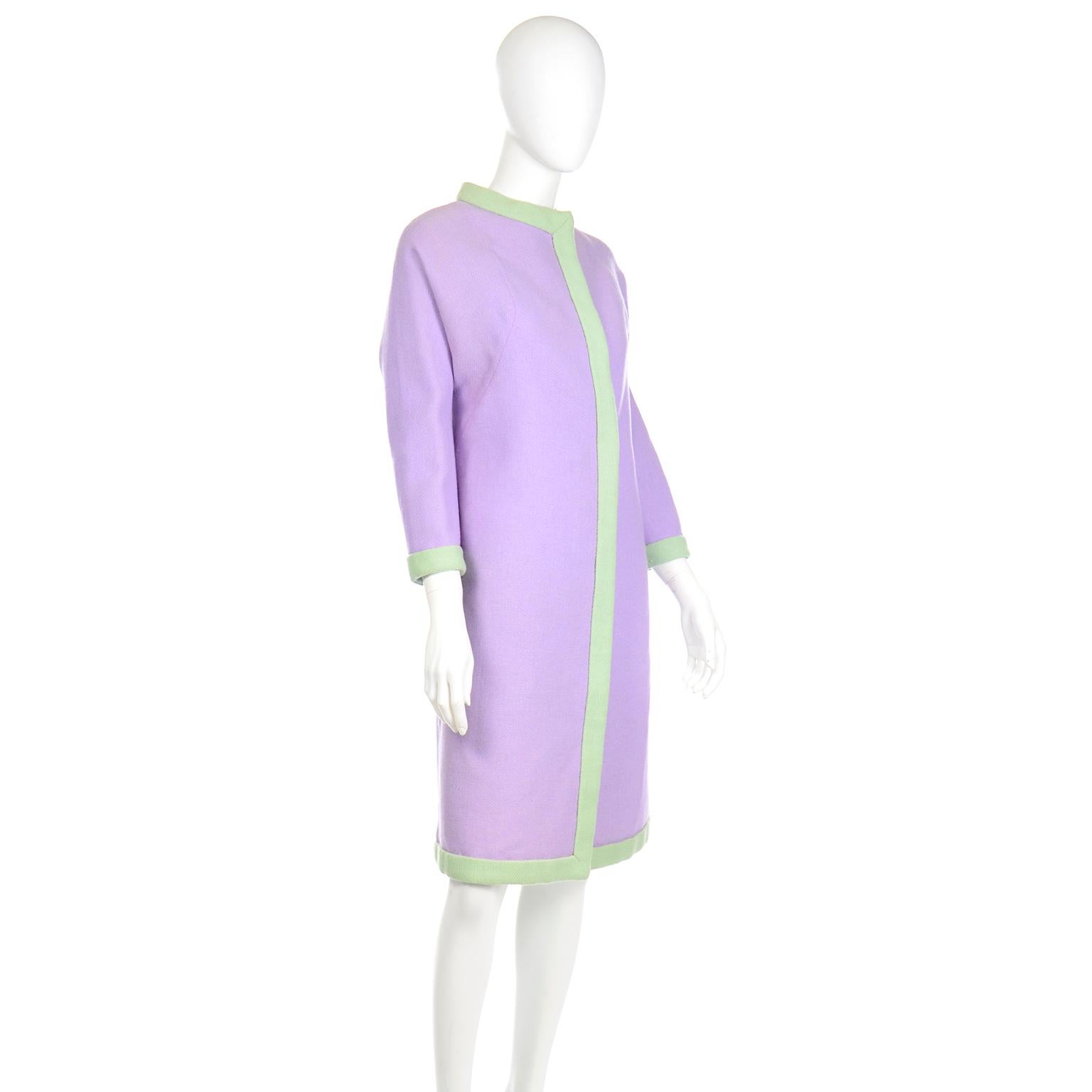 1960s Oscar de la Renta for Jane Derby Vintage Purple & Green Wool Coat In Excellent Condition In Portland, OR