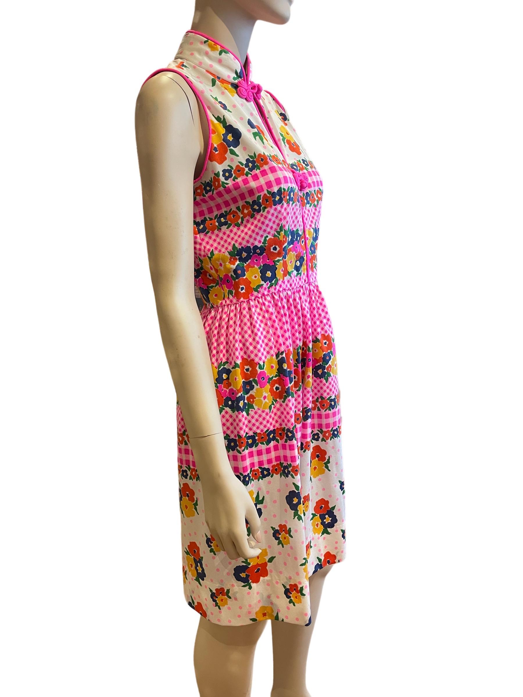 1960s Oscar De La Renta Hot Pink Floral Mandarin Style Sleeveless Dress In Good Condition For Sale In Greenport, NY