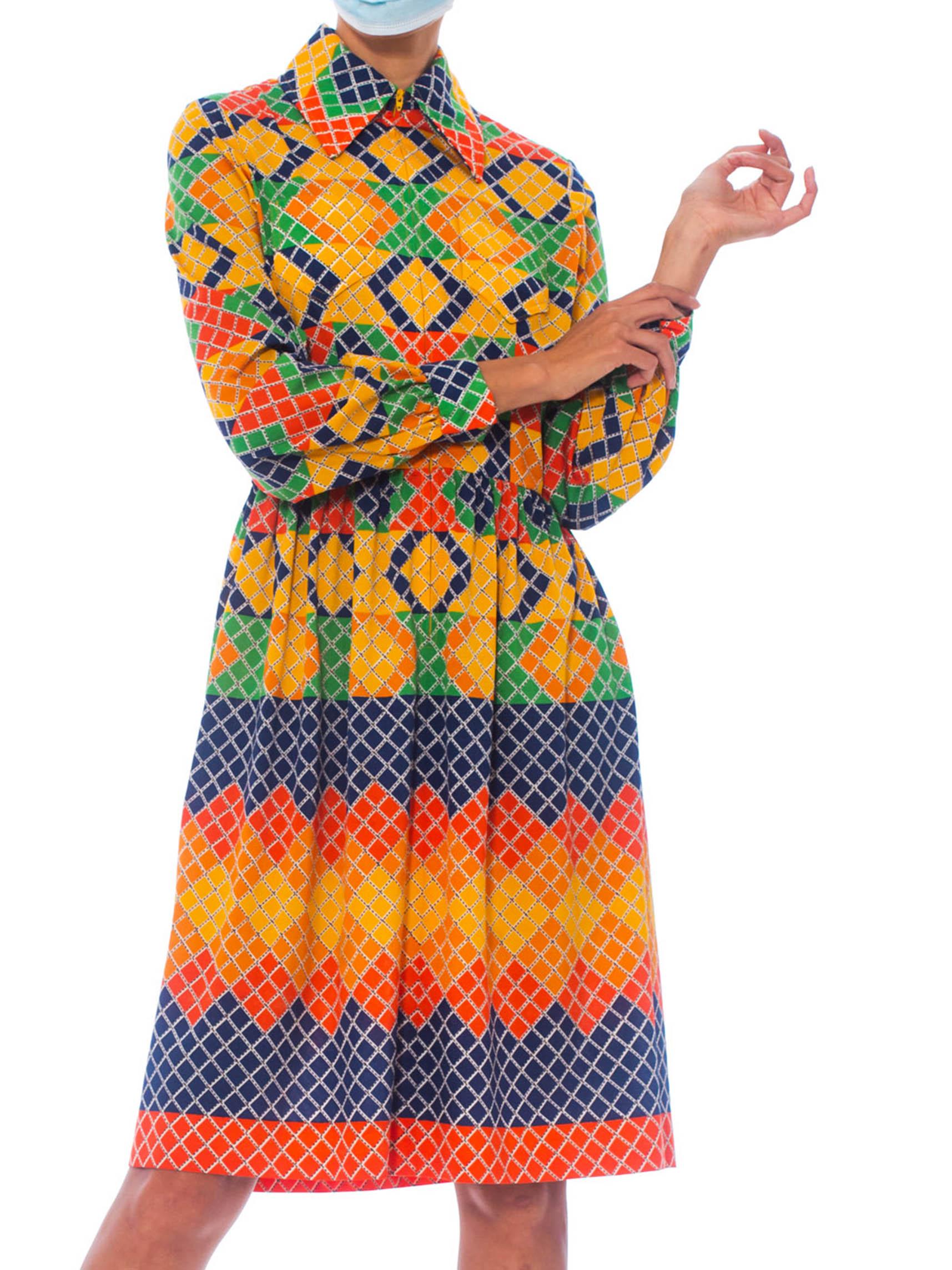 OSCAR DE LA RENTA Mehrfarbiges geometrisches Hemdkleid aus Polyester und Jersey, 1960er Jahre (Orange) im Angebot