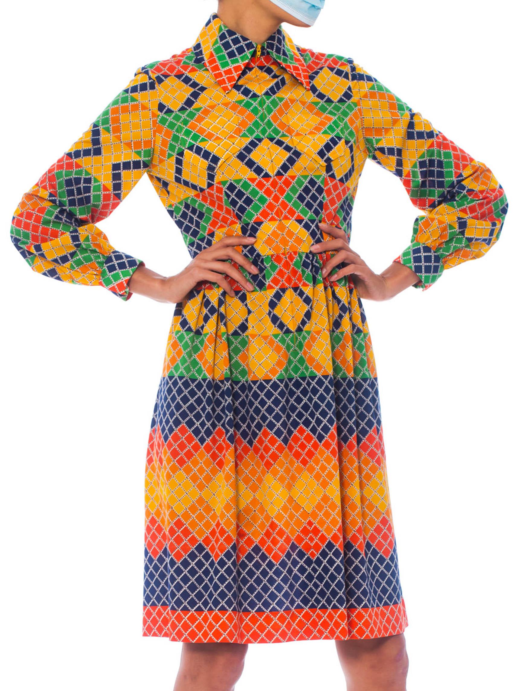 OSCAR DE LA RENTA Robe chemise en jersey de polyester multicolore à motifs géométriques, années 1960 2