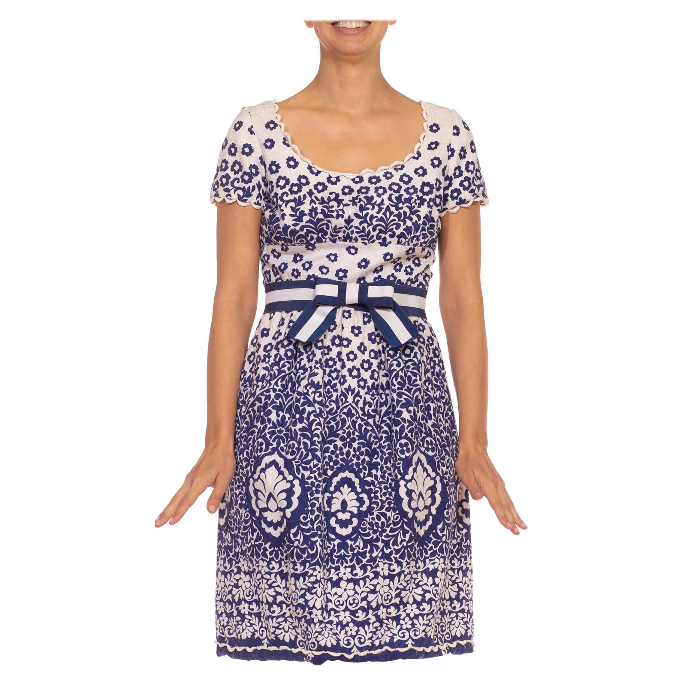 OSCAR DE LA RENTA Marineblaues & weißes geblümtes Mod-Cocktailkleid, 1960er Jahre im Angebot