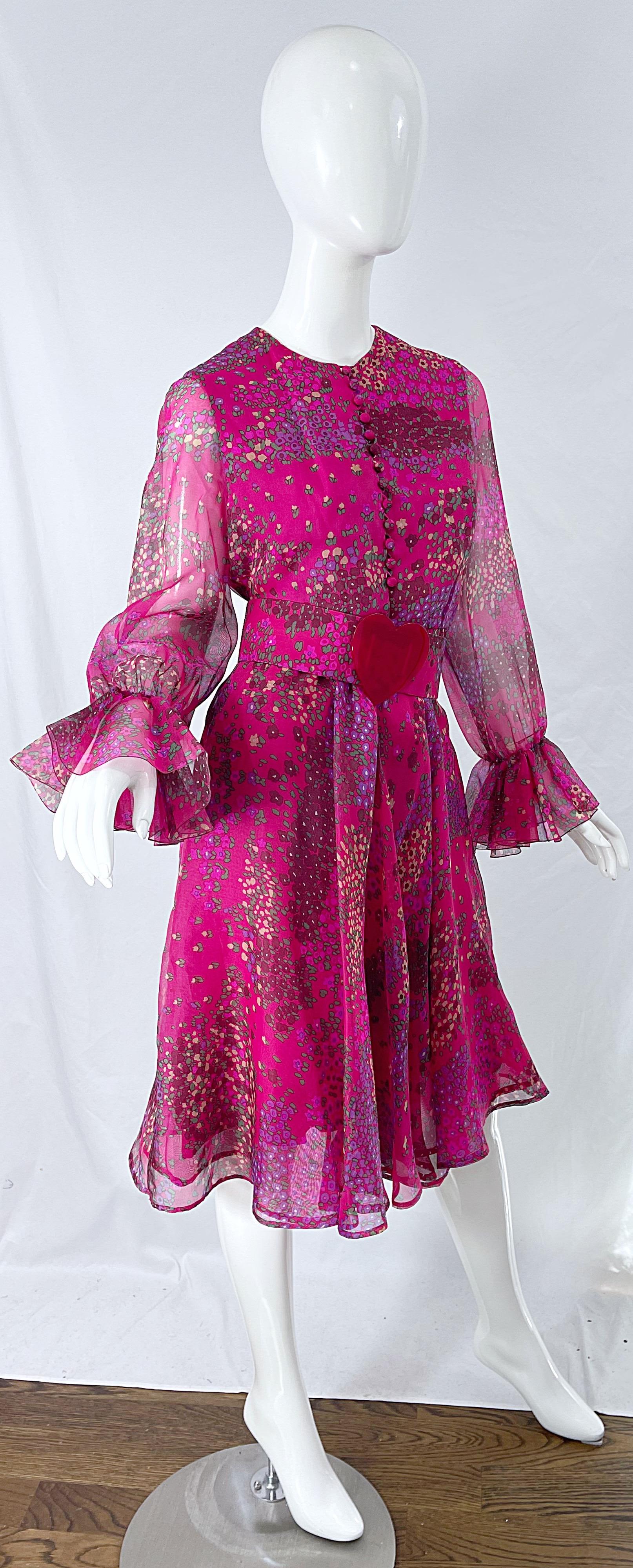 1960s Oscar de la Renta Pink Heart and Flower Print Vintage 60s Silk Dress For Sale 7
