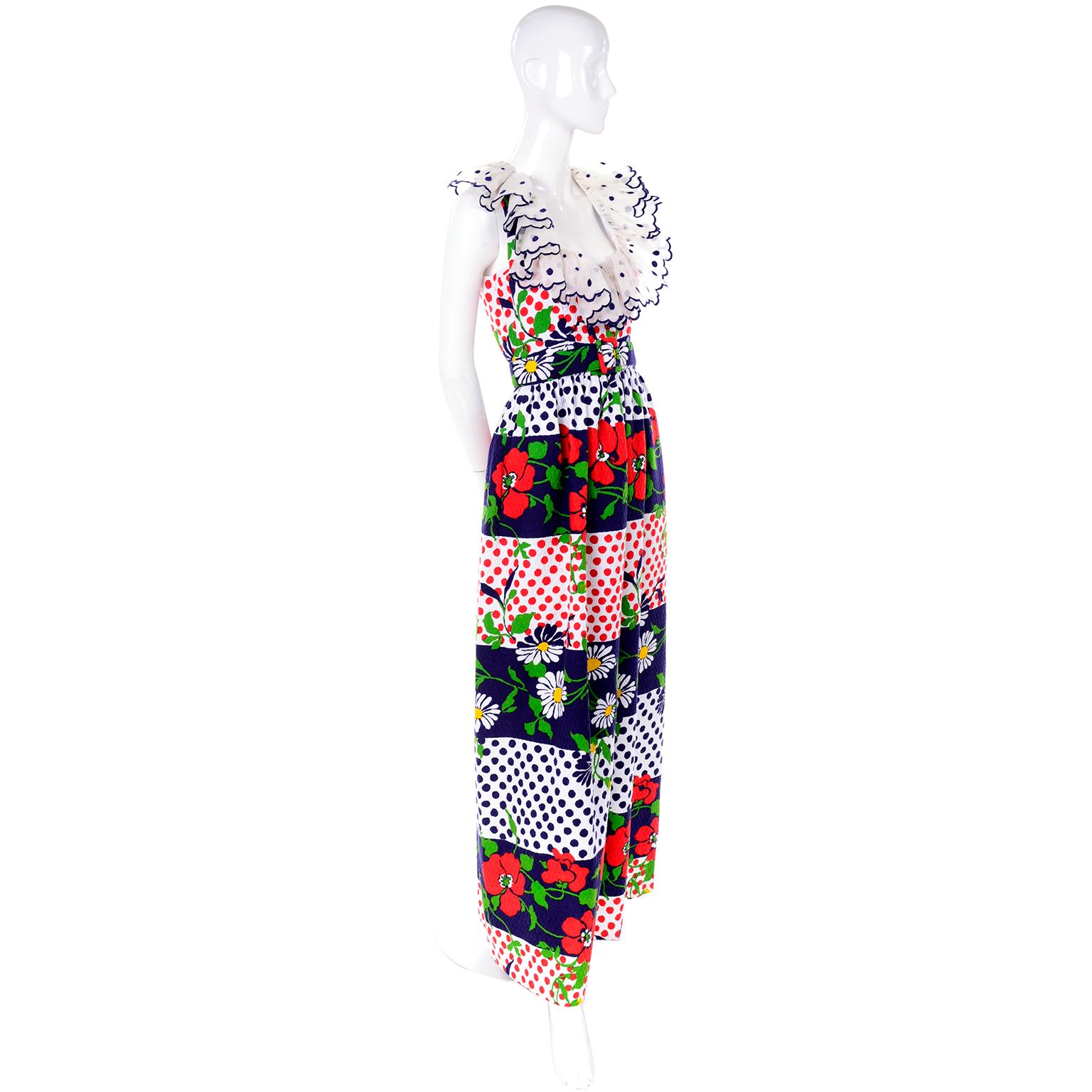 1960s Oscar de la Renta Polka Dot Poppy & Daisy Print Vintage Dress w/ Ruffles In Excellent Condition In Portland, OR