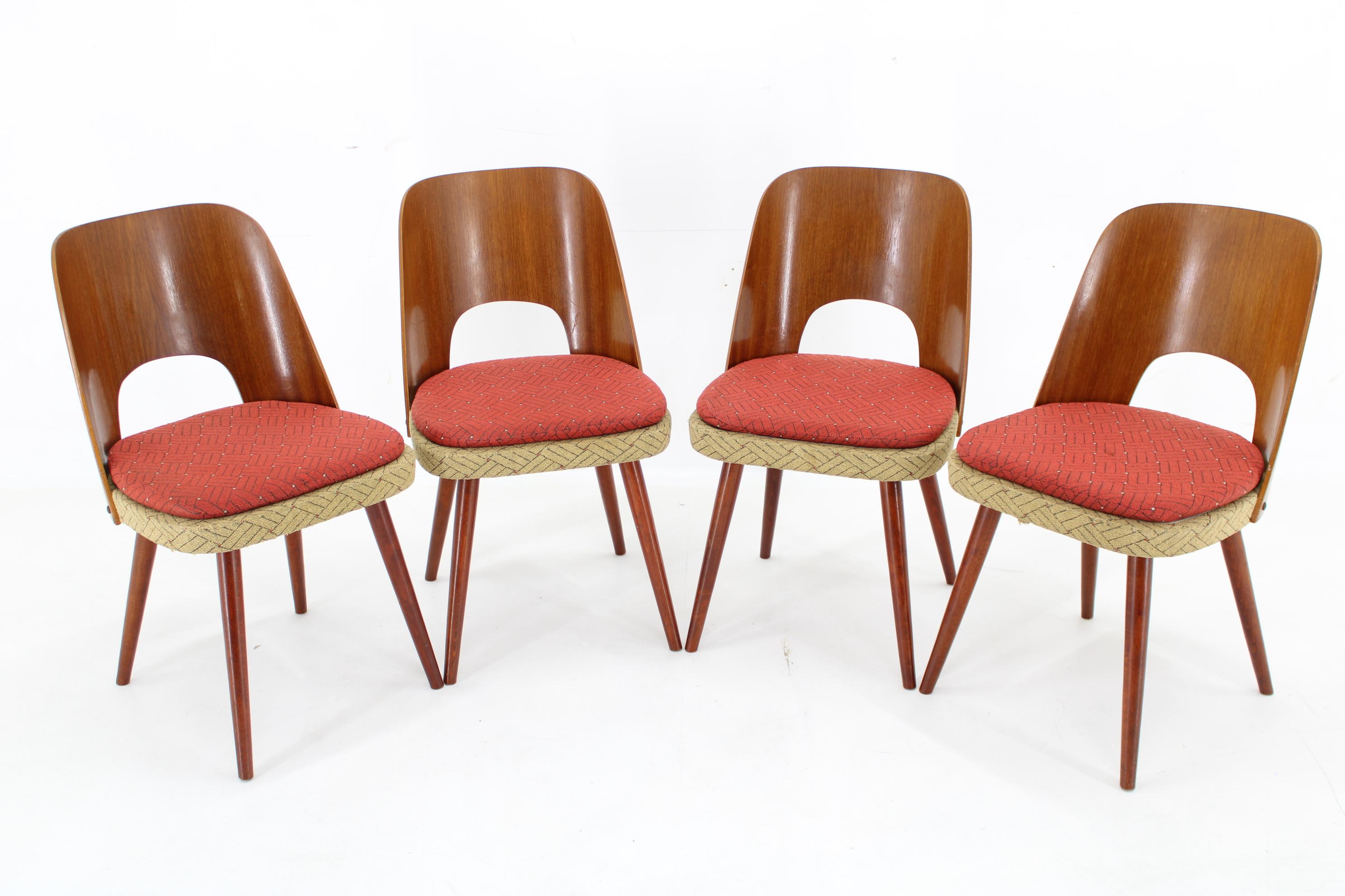 1960s Oswald Haerdtl, Set of 4 Dining Chairs by TON, Czechoslovakia In Good Condition For Sale In Praha, CZ