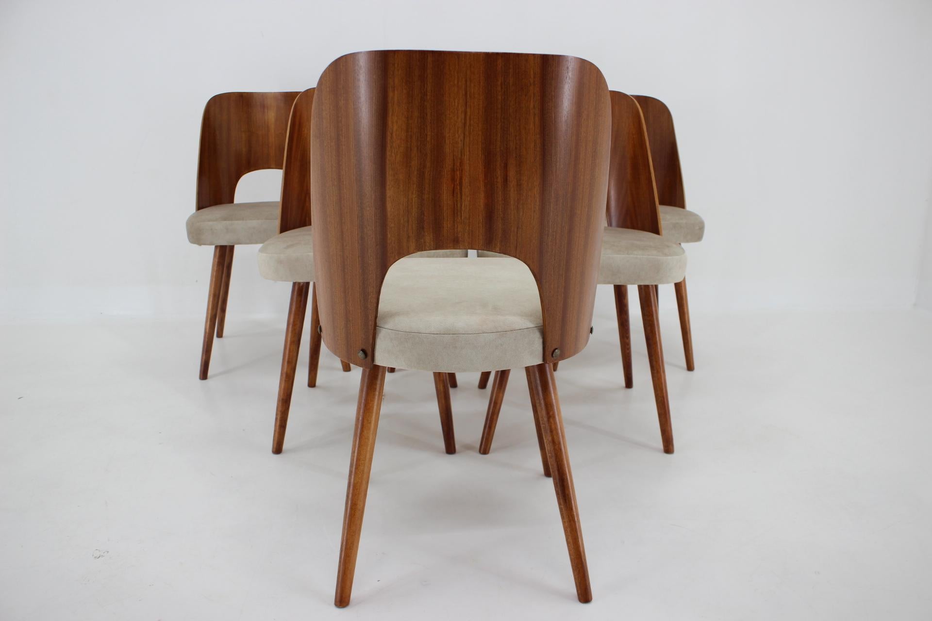 1960s Oswald Haerdtl Set of 6 Dining Chairs in Mahogany, Czechoslovakia  1