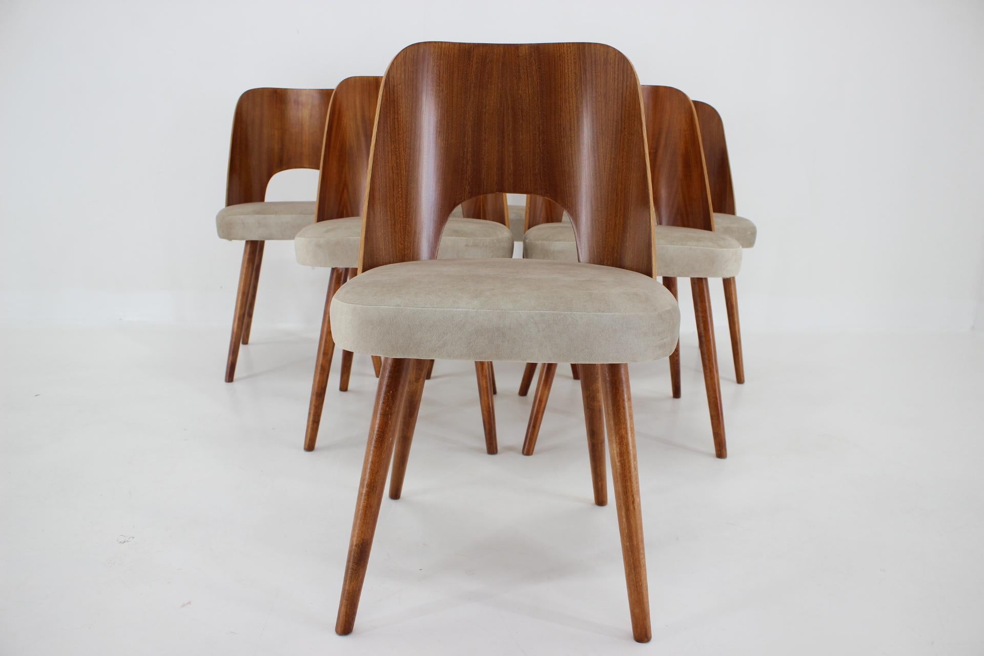 1960s Oswald Haerdtl Set of 6 Dining Chairs in Mahogany, Czechoslovakia  3