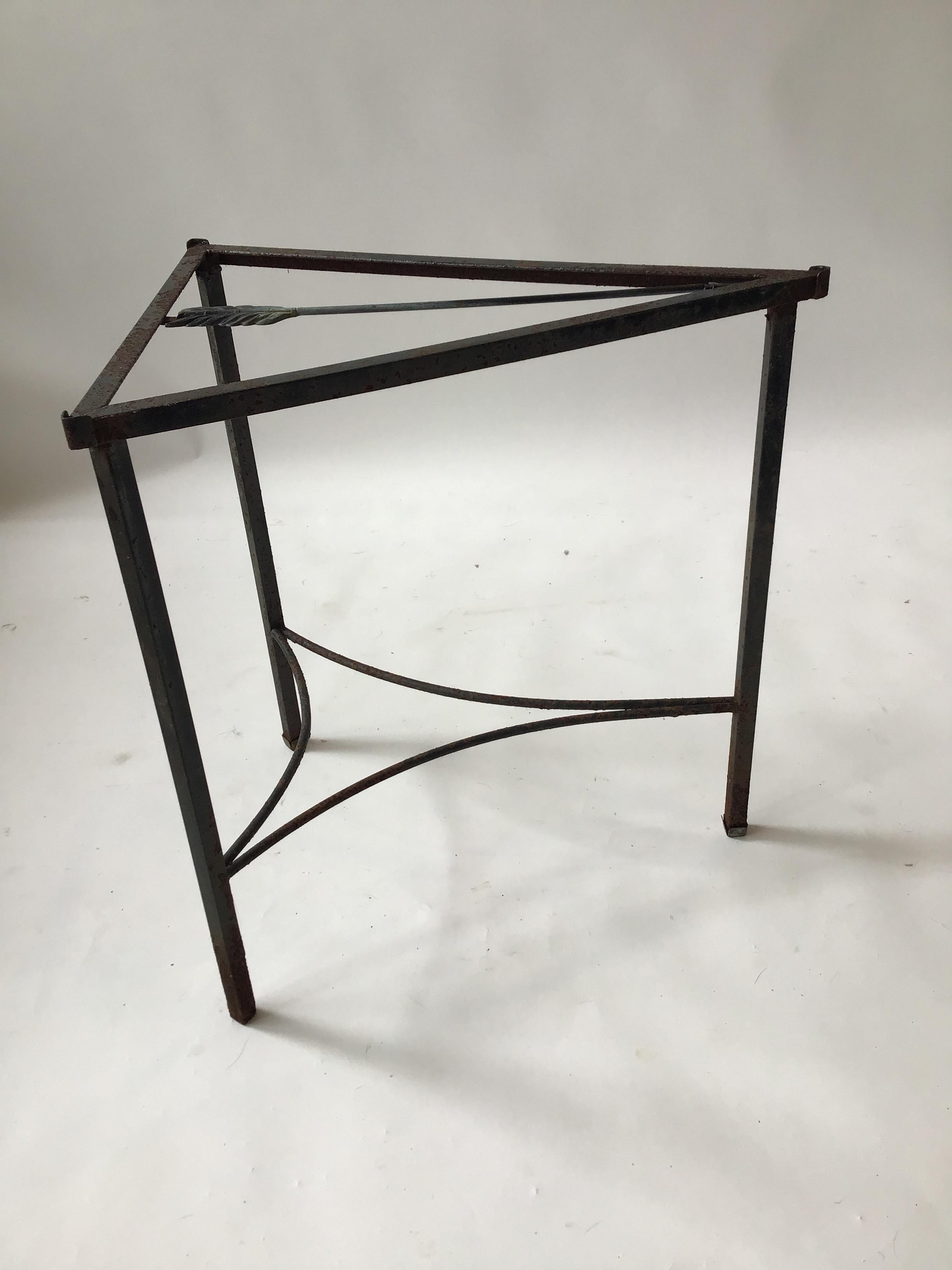 1960s Outdoor Iron Arrow Side Table For Sale 3