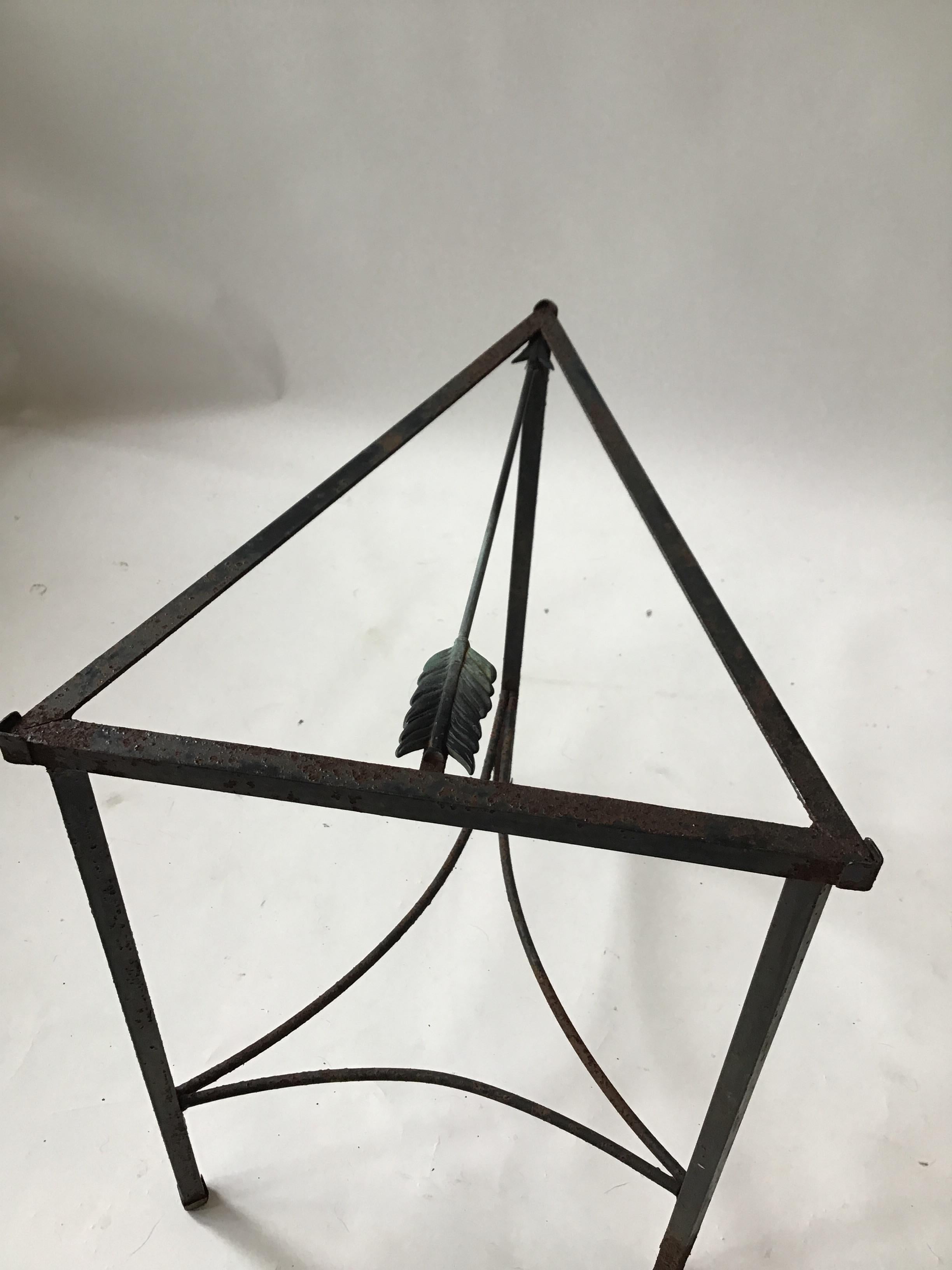 1960s Outdoor Iron Arrow Side Table For Sale 4