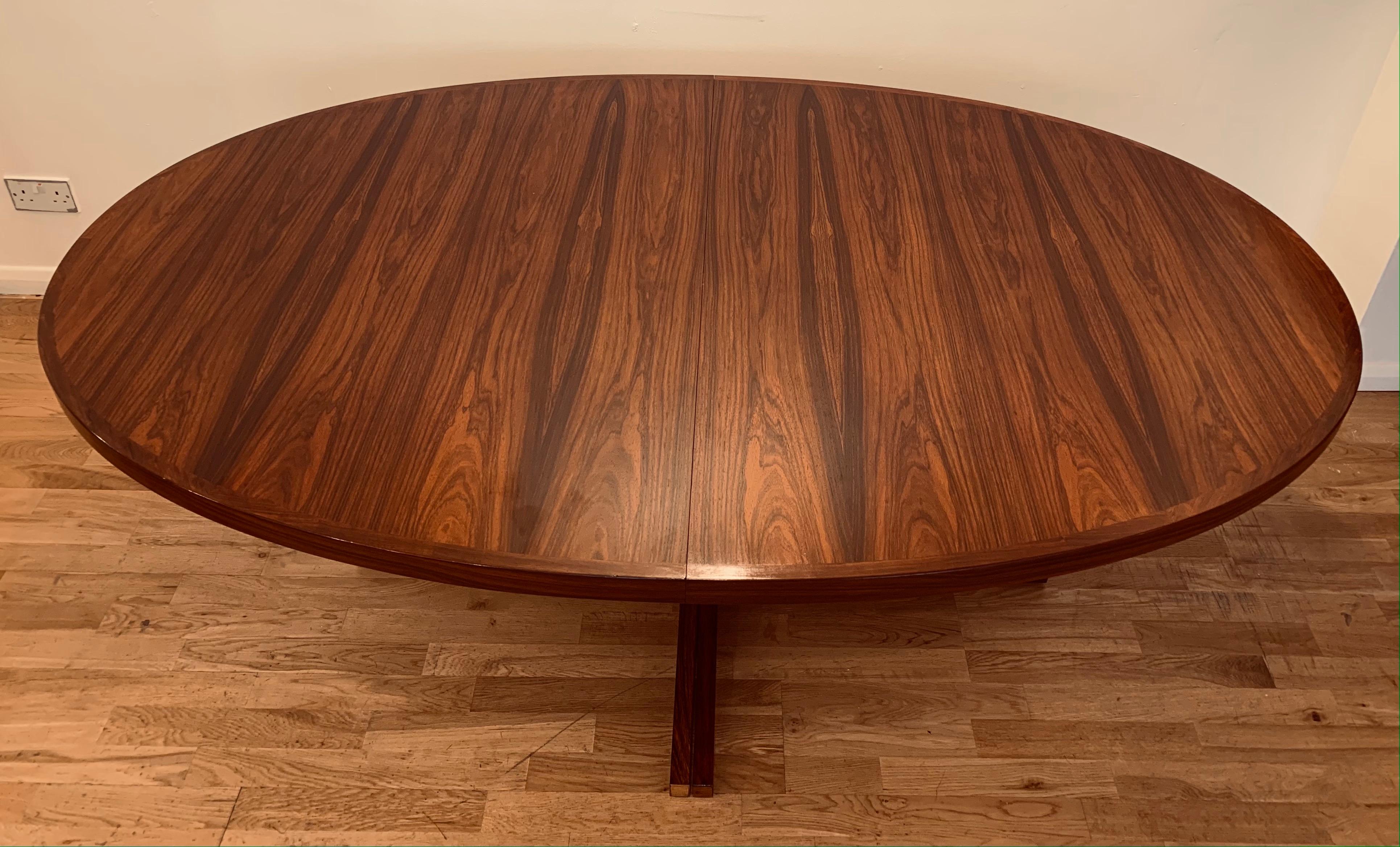 20th Century 1960s Oval Extending John Mortensen Heltborg Rosewood Dining Table Model HM55