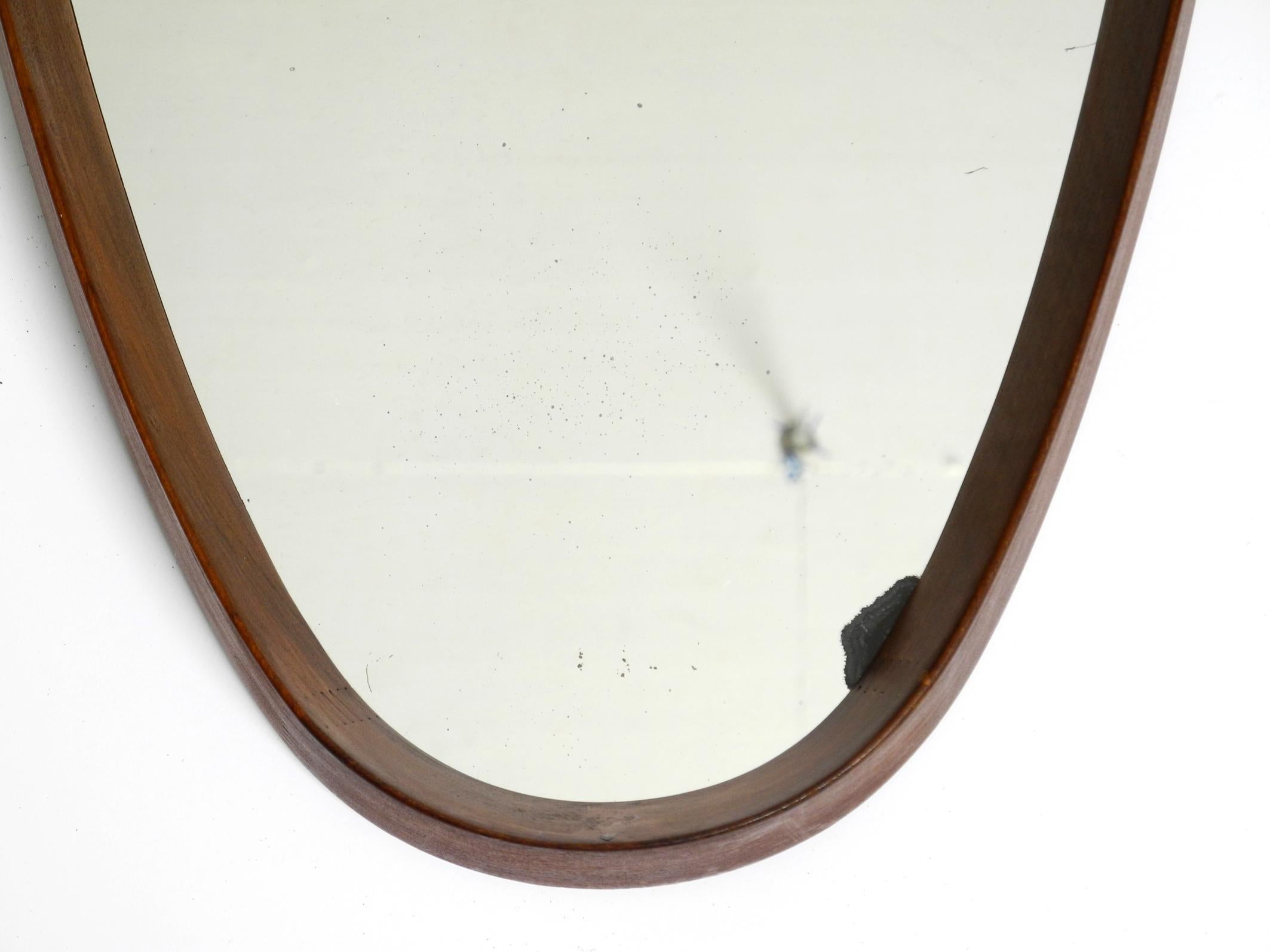 1960s oval large teak wall mirror with thick nylon rope  Made in Italy For Sale 5