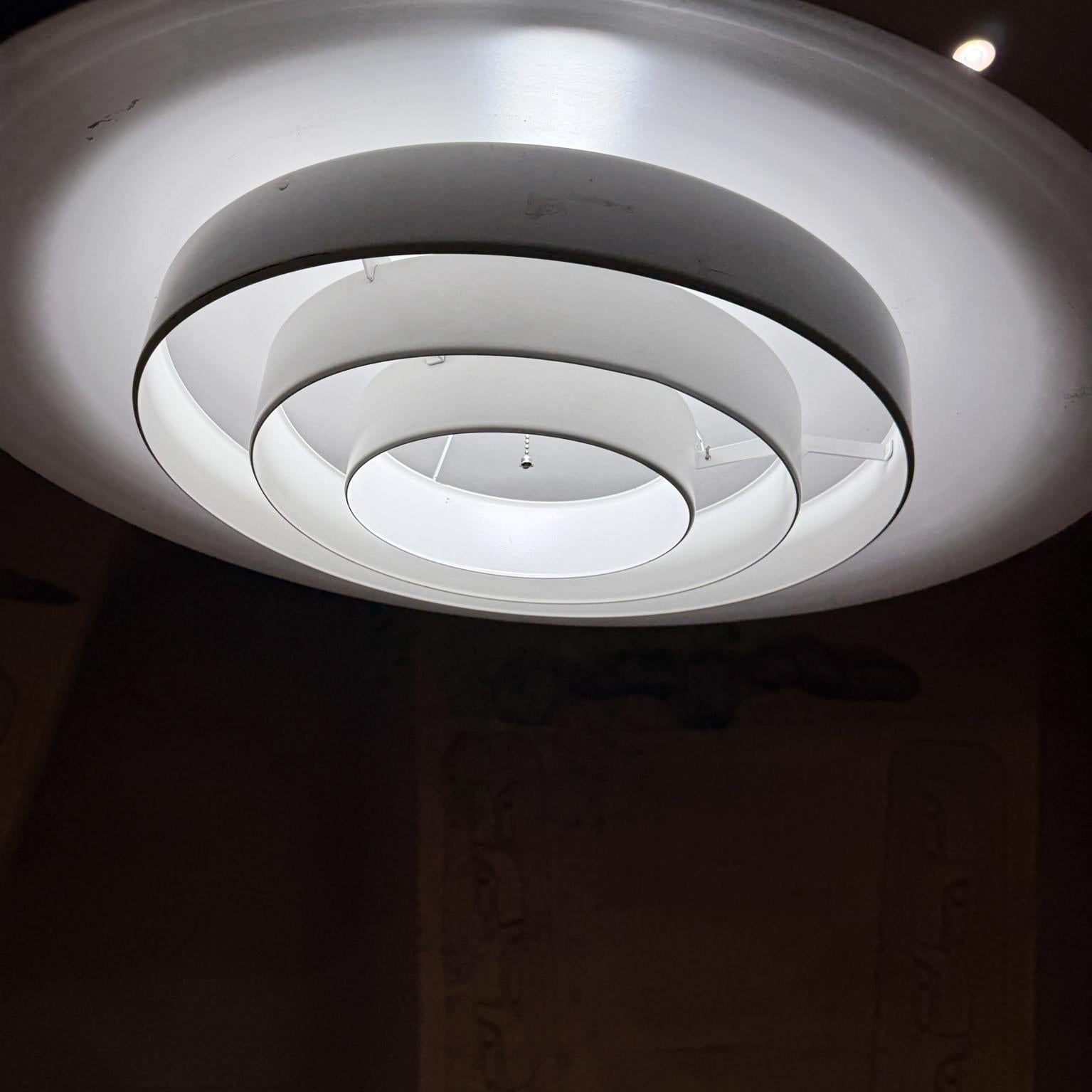 Lampada a sospensione oversize del 1960 Museum of Modern Art La Jolla, CA in vendita 7