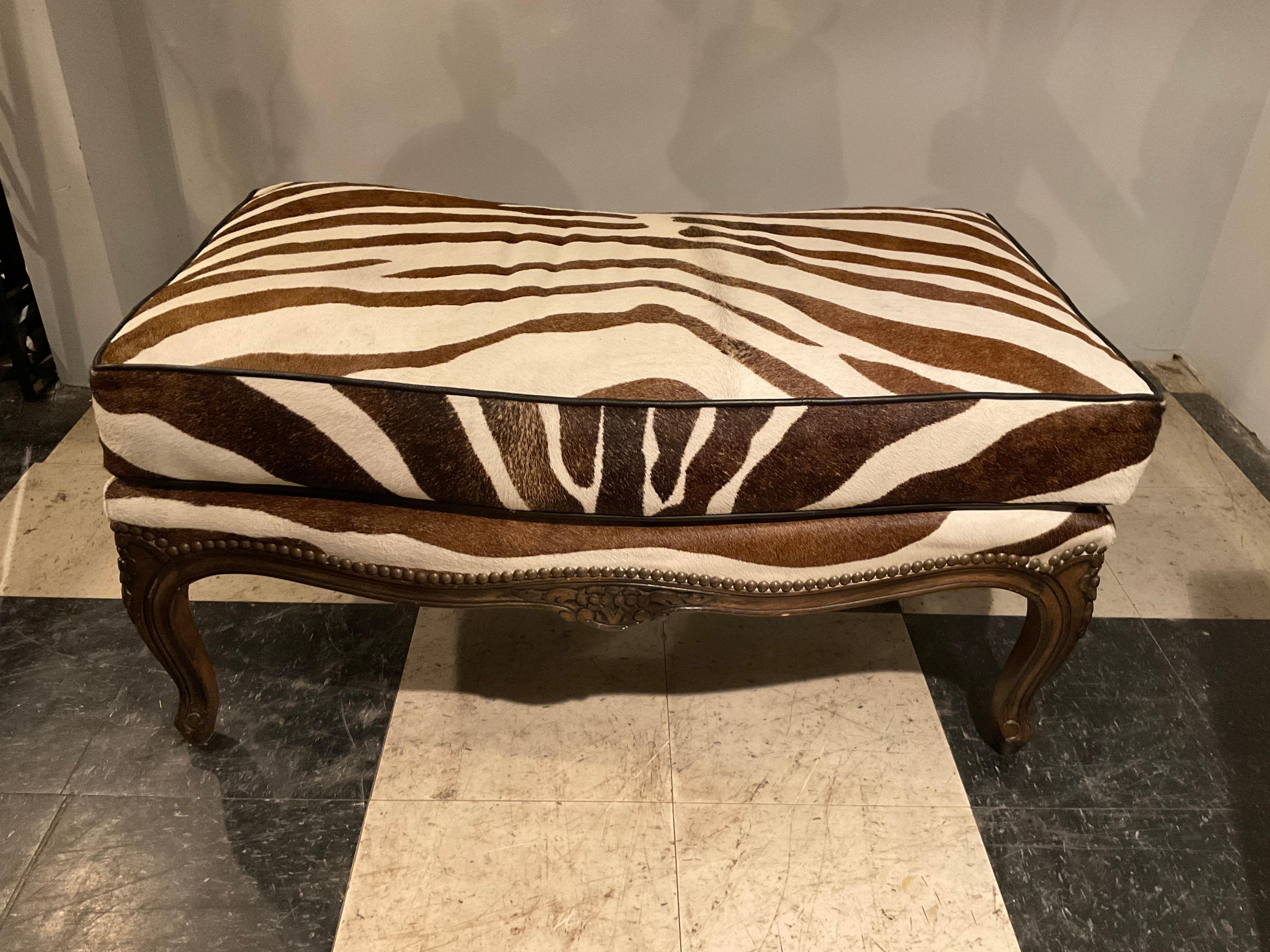 1960s Oversized Bergere And Ottoman Upholstered In Zebra Pattern Cowhide For Sale 11