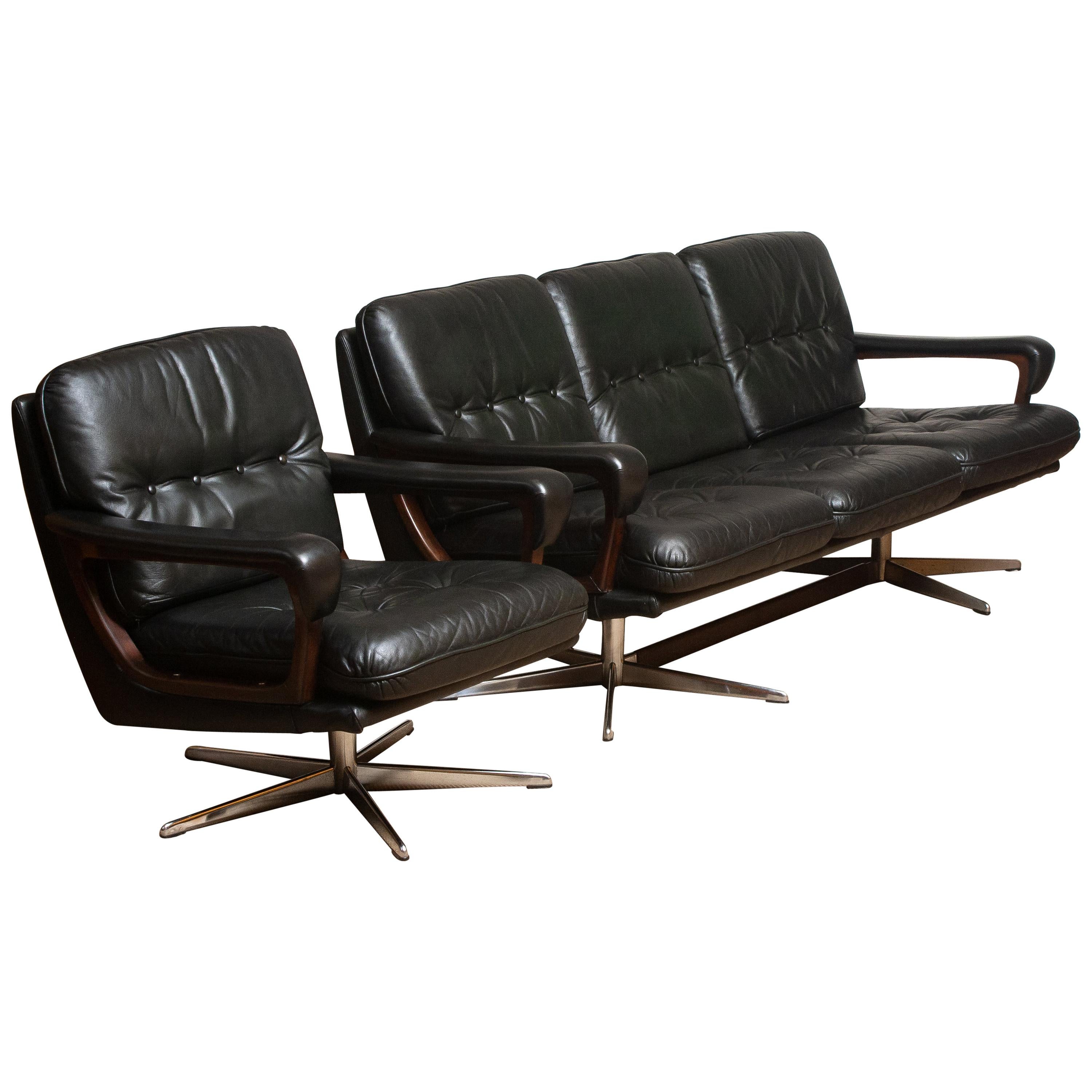 Mid-Century Modern 1960s Oxford Green Leather Sofa and Matching Swivel Chair by André Vandenbeuck