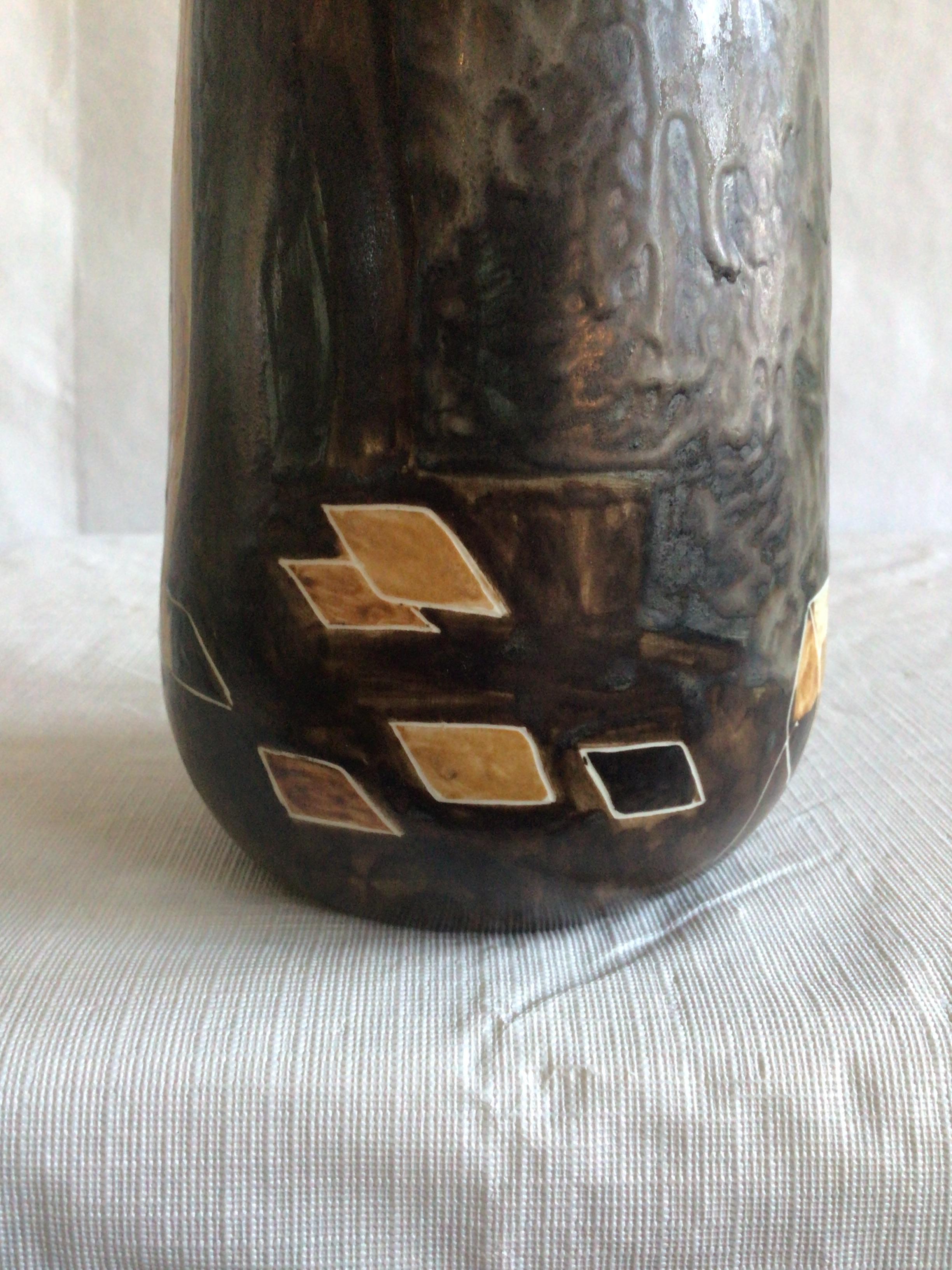 1960s Painted Ceramic Vase Depicting Objects From a Fête For Sale 2