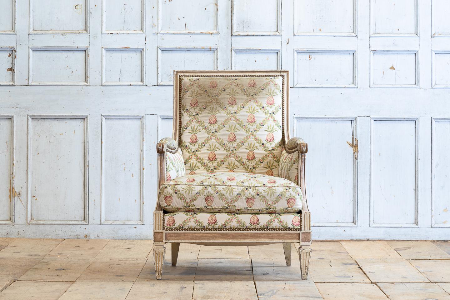 Nice shape 1960s painted French armchair for recovering.

Seat height: 50cm

 

Please note these items of upholstery are being sold in the condition we bought them.

 