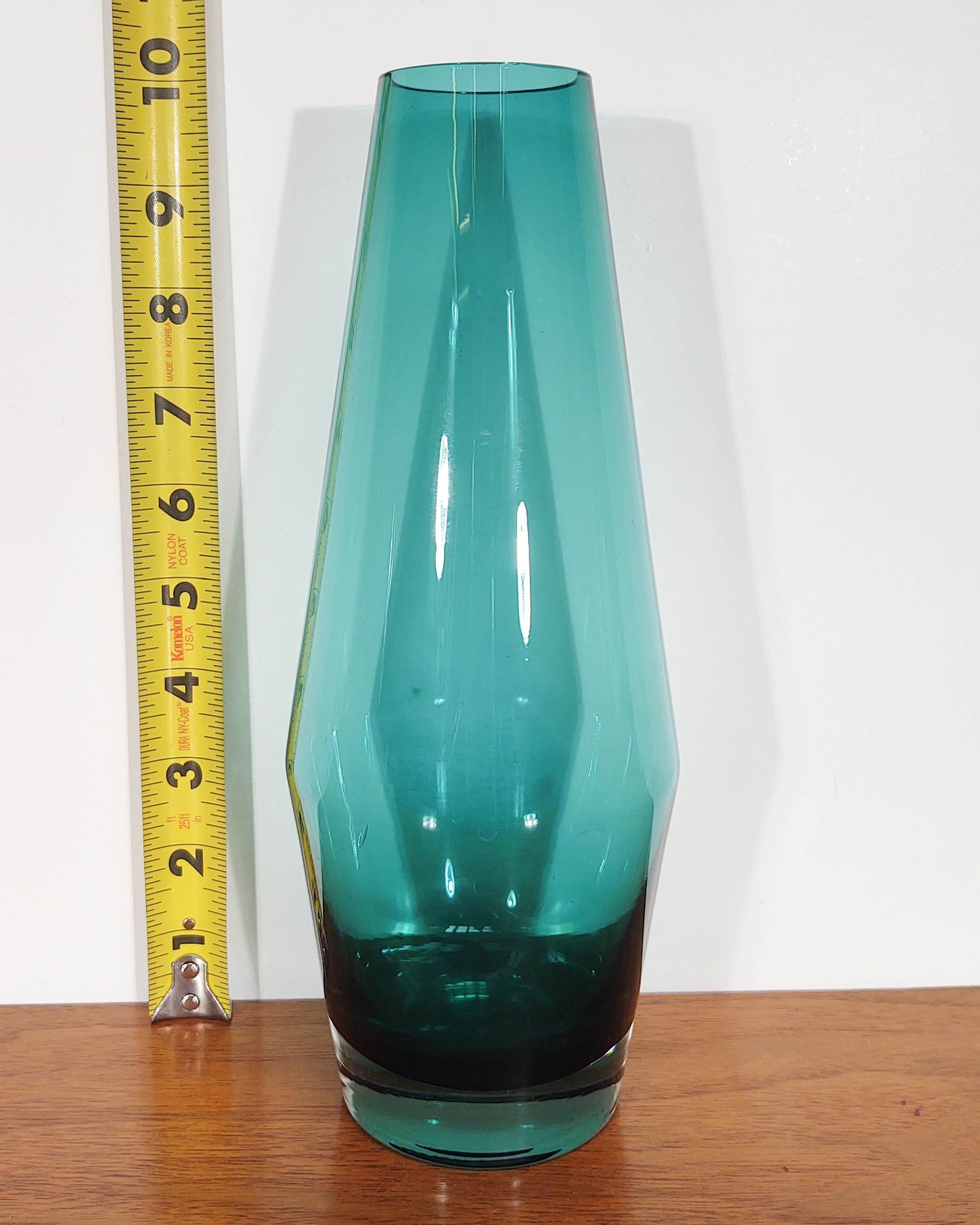 1960s Pair '2' of Tapered Teal Vases by Riihimaen Lasi by Tamara Aladin For Sale 1
