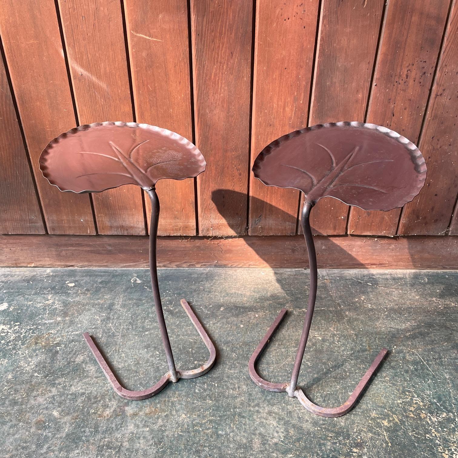 1960s Pair John Salterini Lily Pad Patio Cocktail Side Tables Vintage Poolside In Fair Condition In Hyattsville, MD
