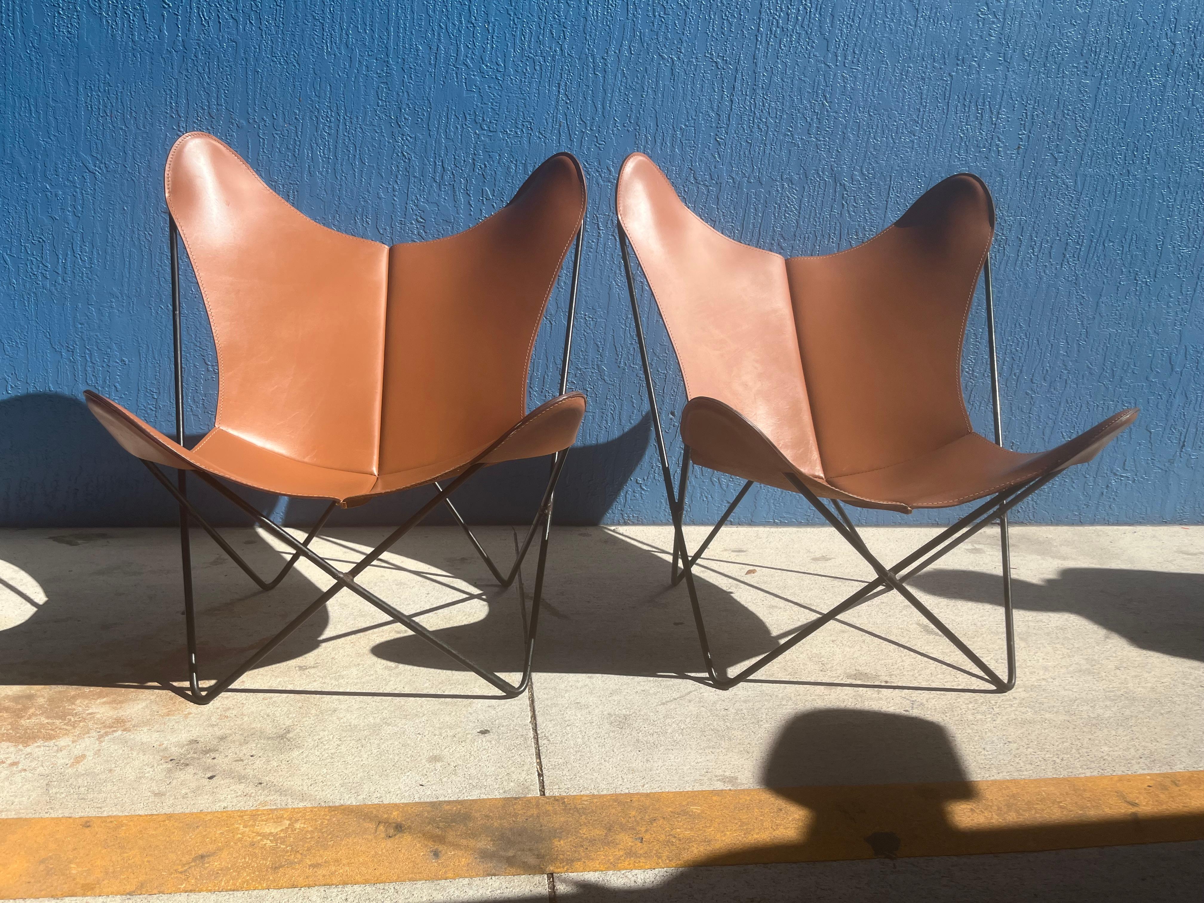 1960s Pair Leather Butterfly Chairs Jorge Ferrari Hardoy Bonet and Kurchan Knoll For Sale 9