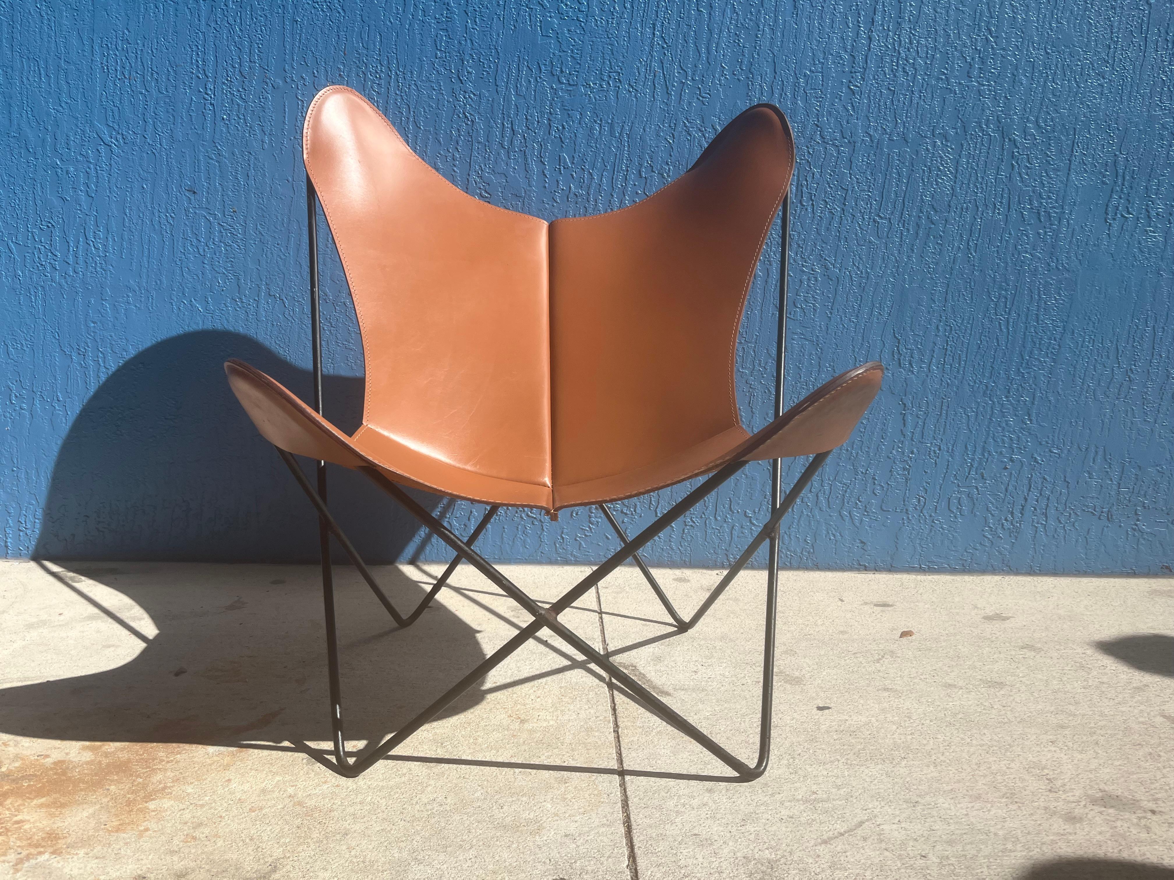 1960s Pair Leather Butterfly Chairs Jorge Ferrari Hardoy Bonet and Kurchan Knoll For Sale 10