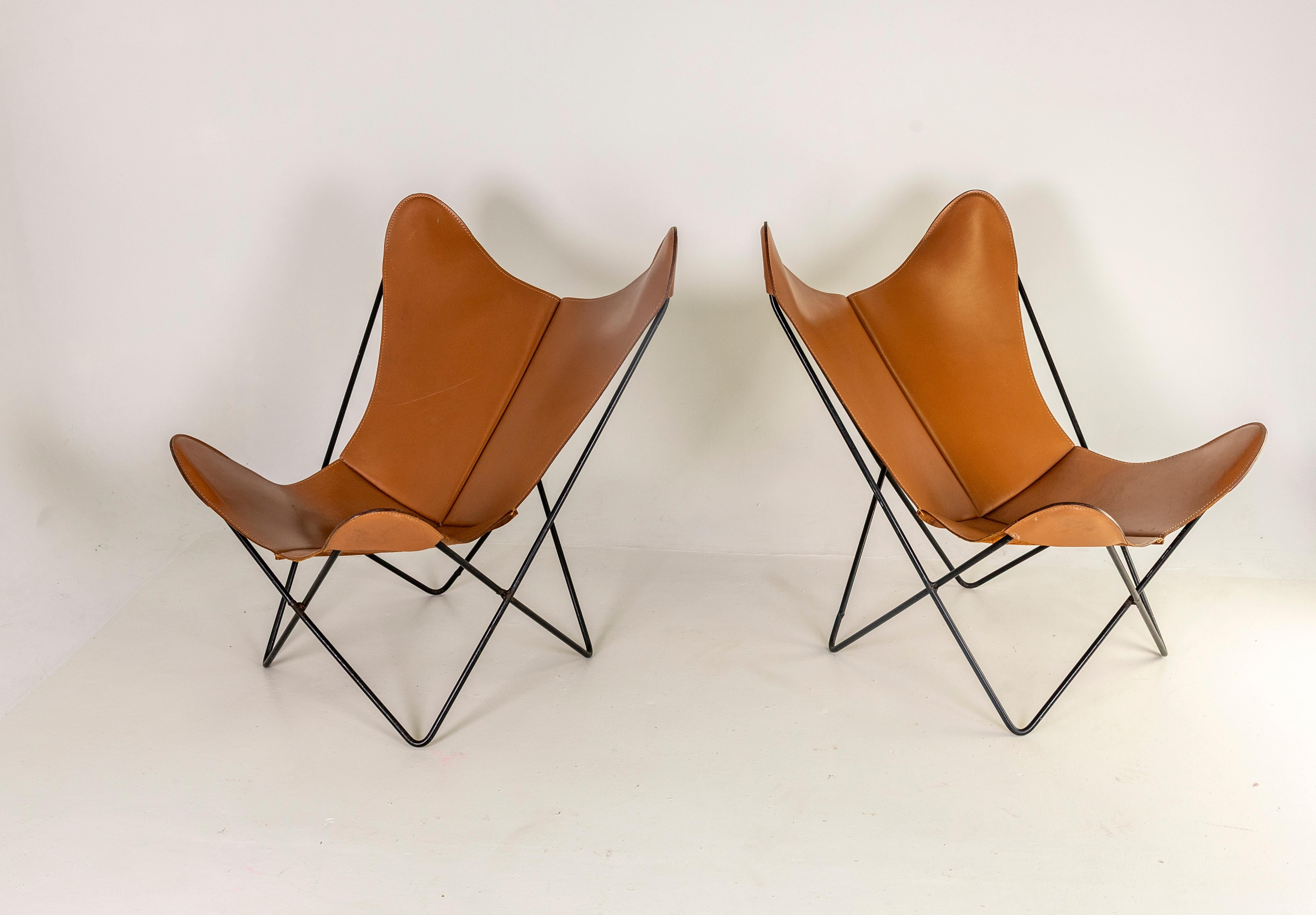 Mid-Century Modern 1960s Pair Leather Butterfly Chairs Jorge Ferrari Hardoy Bonet and Kurchan Knoll For Sale