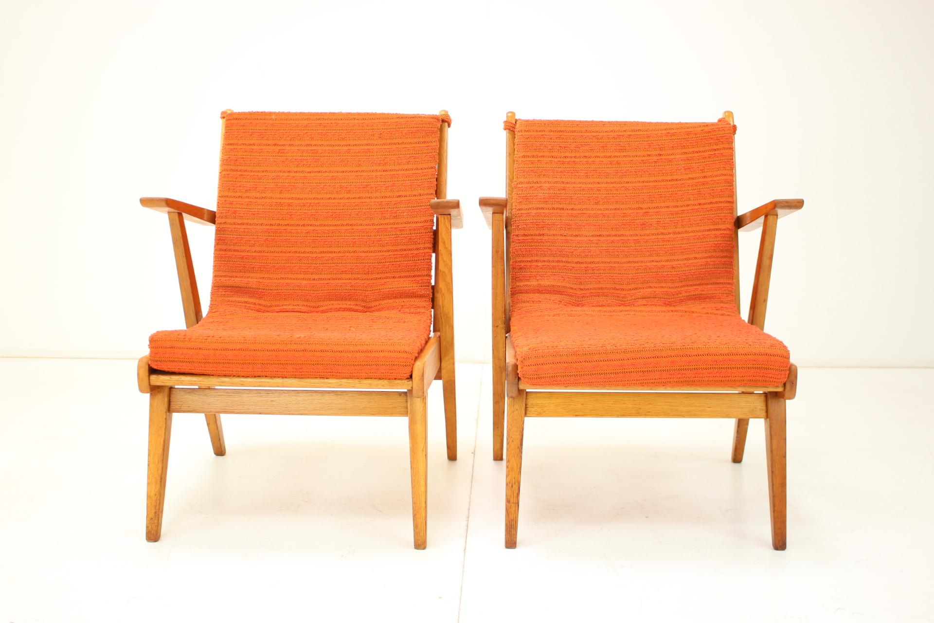 Mid-Century Modern 1960s Pair of Armchairs, Czechoslovakia For Sale