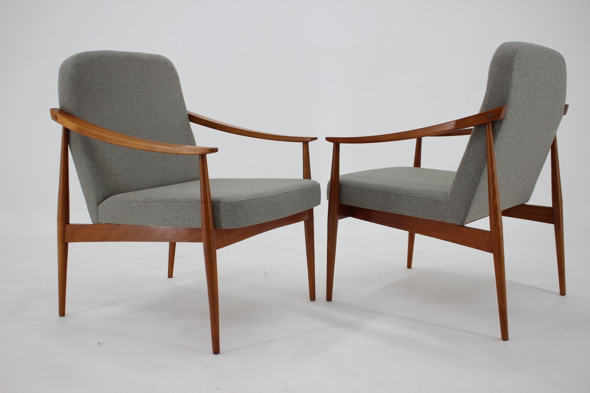 Fabric 1960s Pair of Armchairs, Czechoslovakia