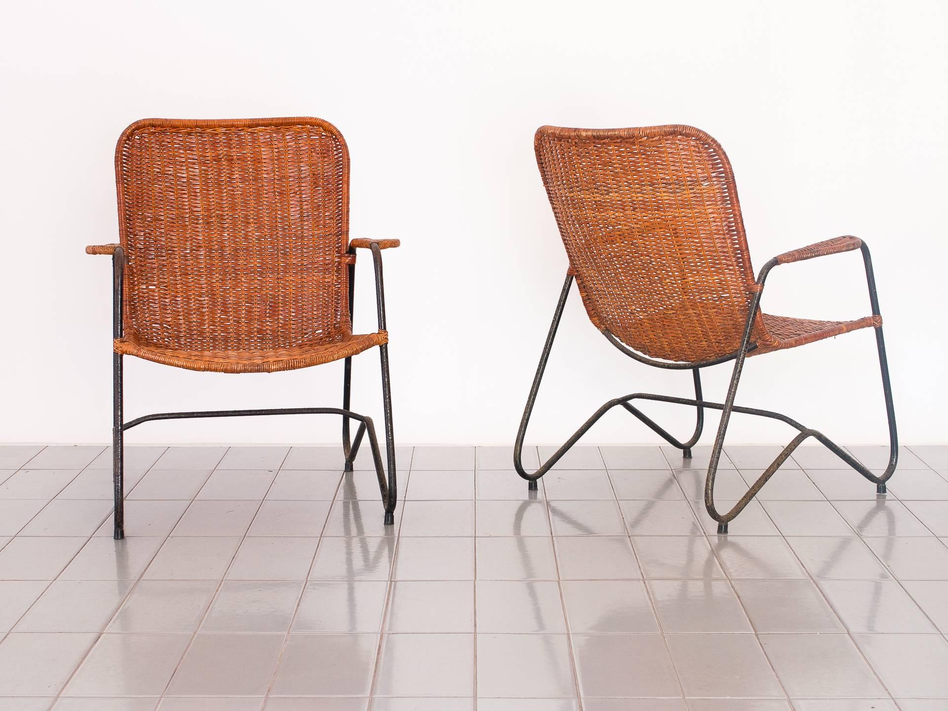 1960s Pair of Armchairs in Iron and Reed, Brazilian Mid Century Modern In Fair Condition For Sale In Sao Paulo, SP