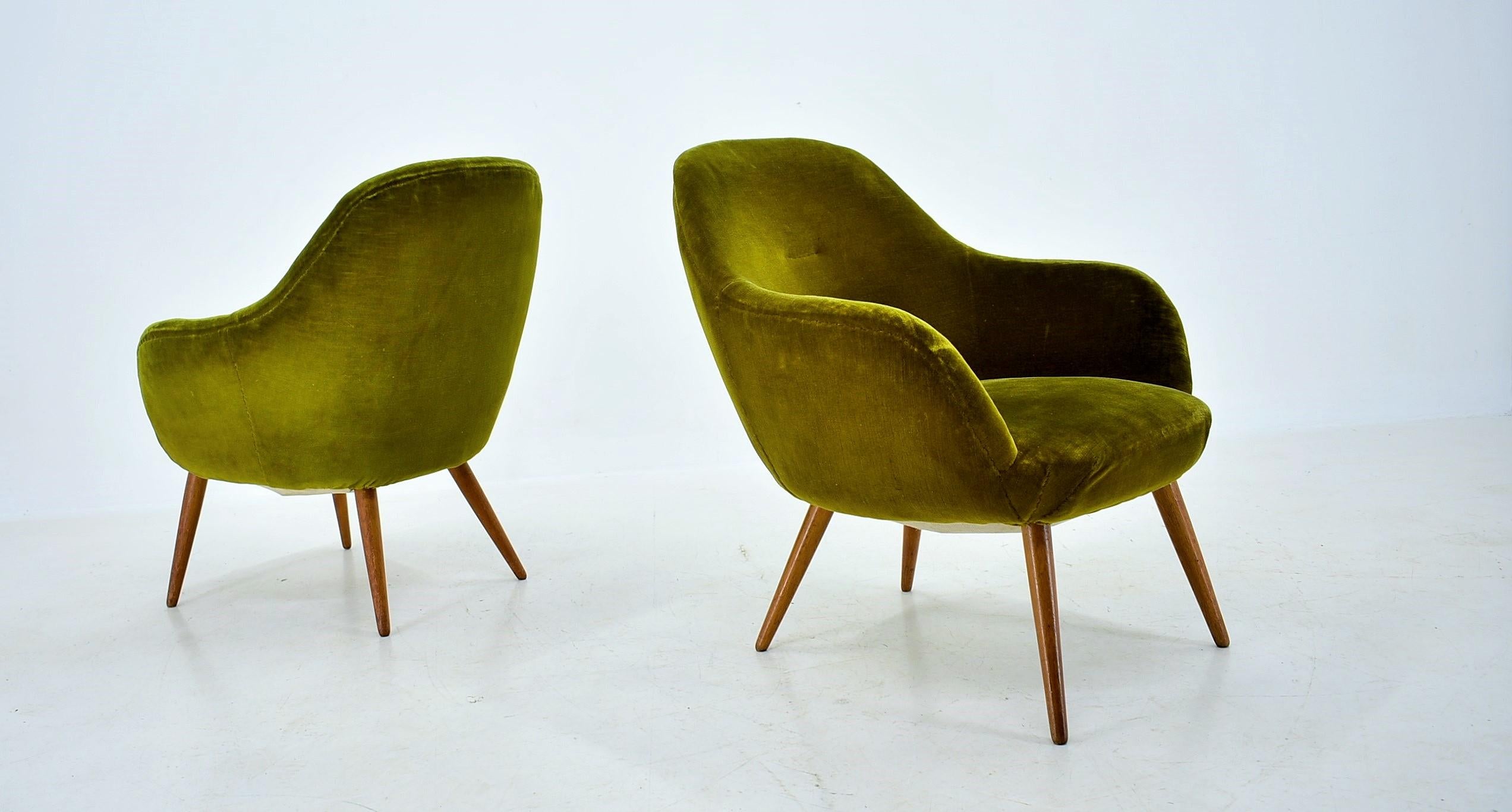 1960s Pair of Armchairs, Italy 4