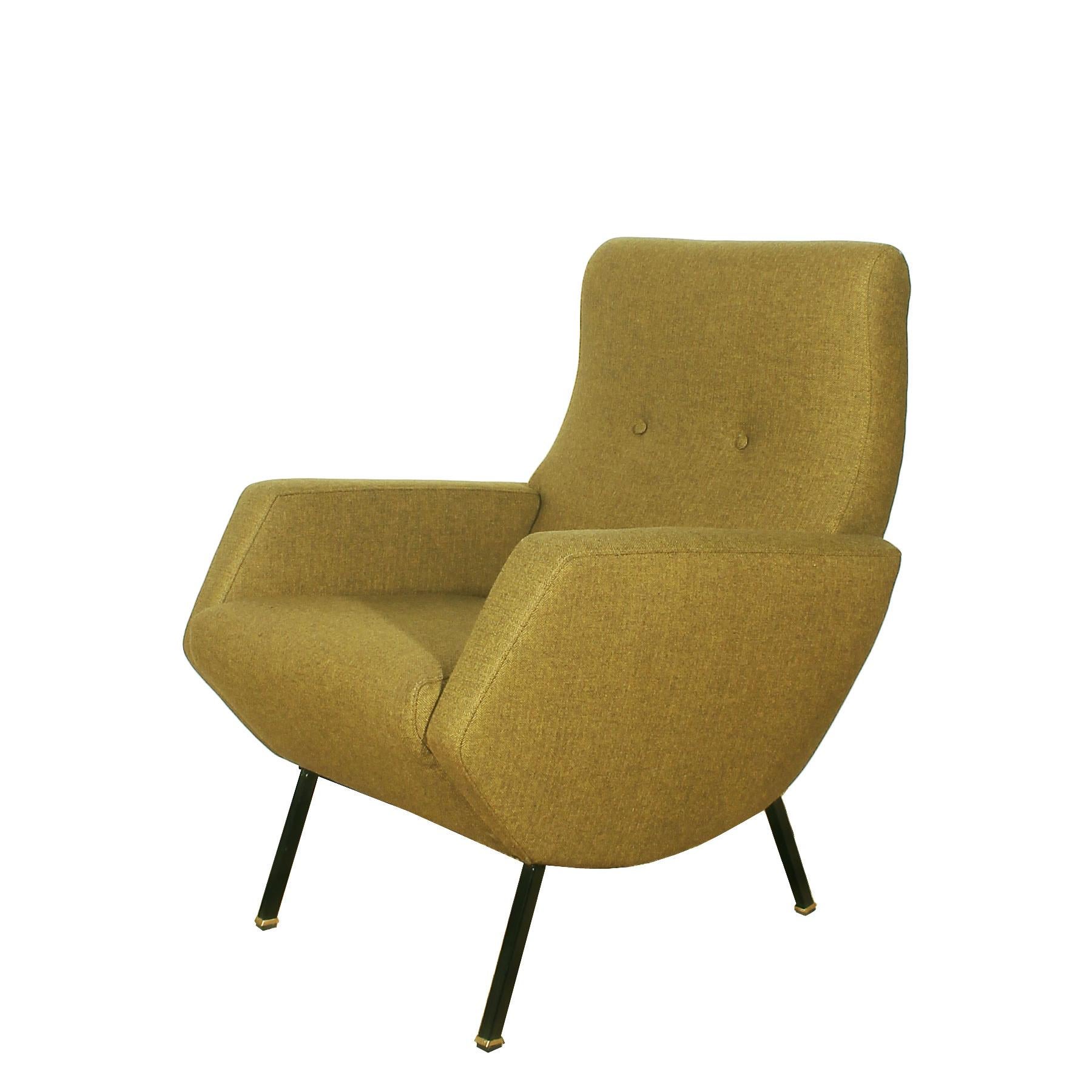 Pair of Mid-Century Modern Armchairs in New Mottled Yellow Fabric - Italy, 1960s In Good Condition For Sale In Girona, ES