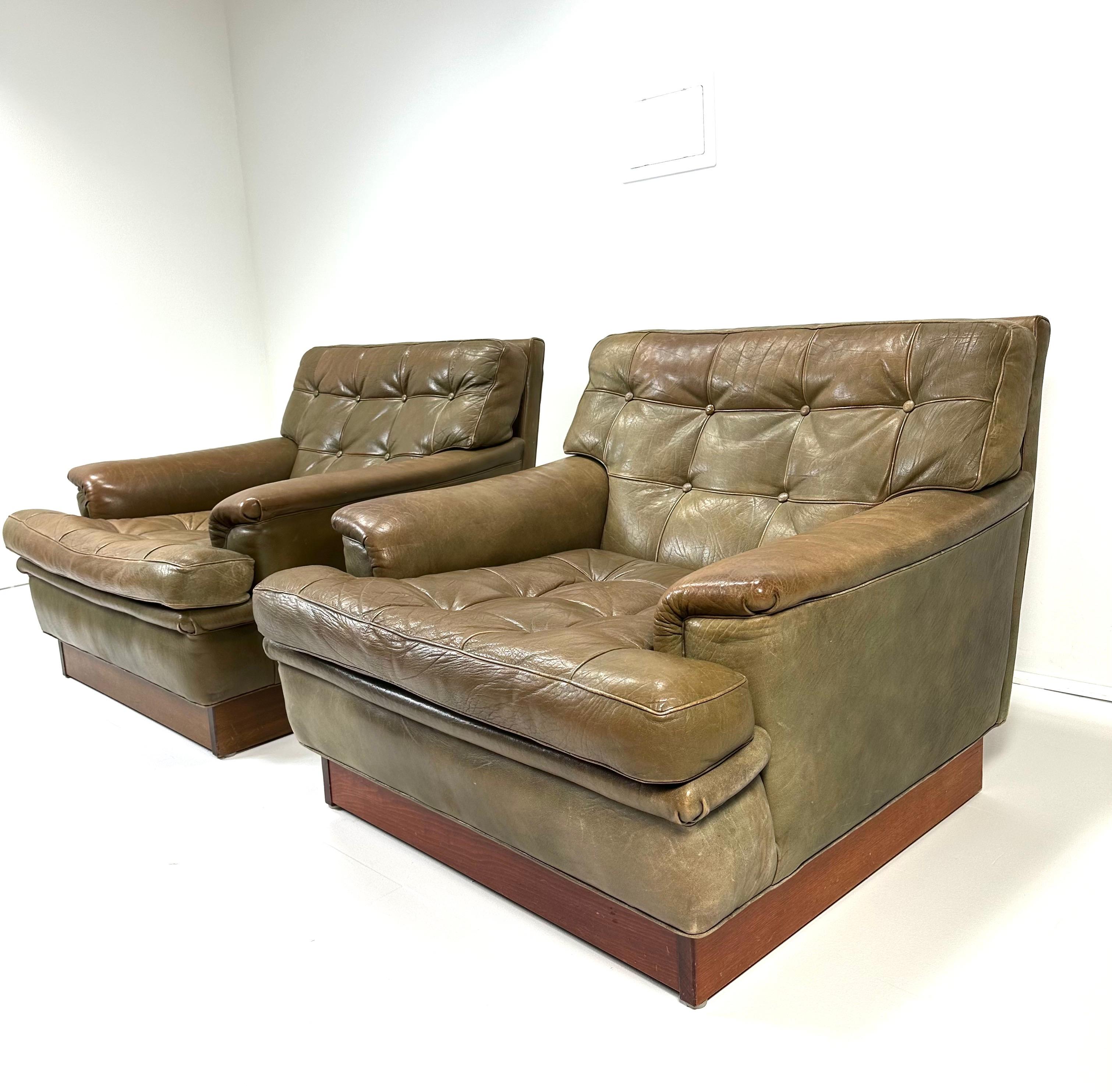 Scandinavian Modern 1960s Pair of Arne Norell Leather Lounge Chairs For Sale