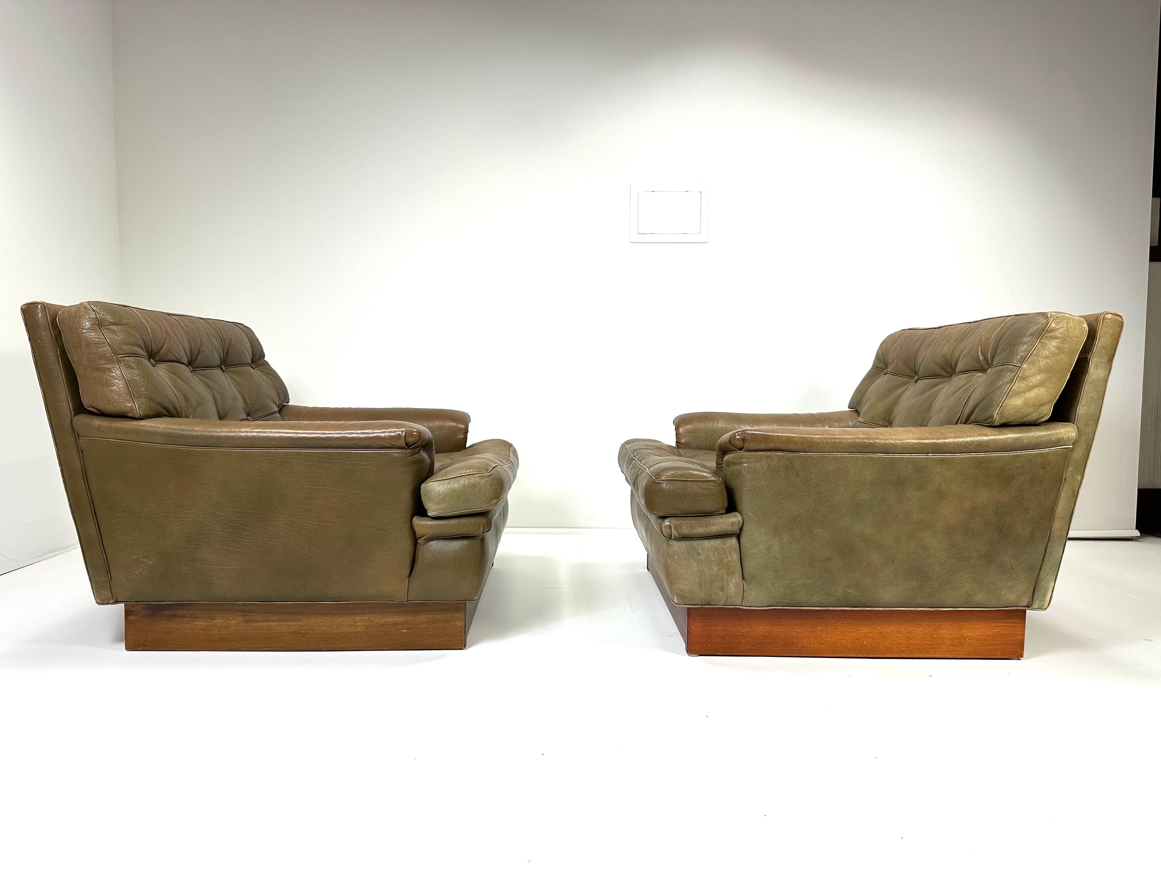 1960s Pair of Arne Norell Leather Lounge Chairs In Good Condition For Sale In Turners Falls, MA