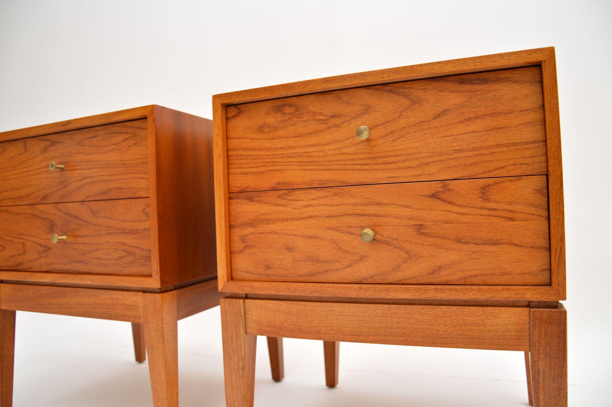 Mid-20th Century 1960s Pair of Bedside Chests by Uniflex