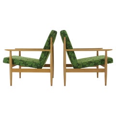 1960s Pair of Beech Armchairs by Ton, Czechoslovakia