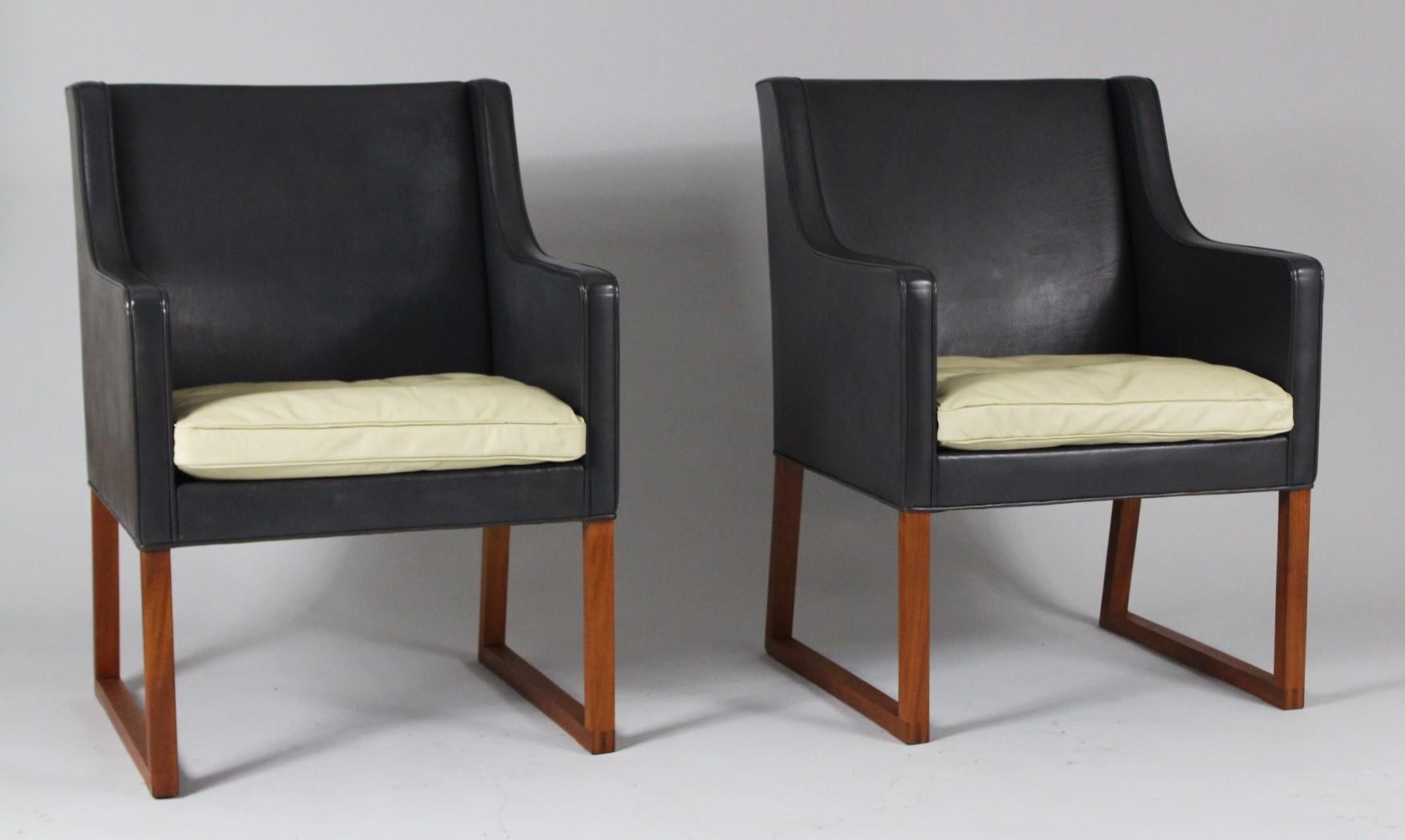 Danish 1960s Pair of Børge Mogensen Lounge Chairs Model 3246