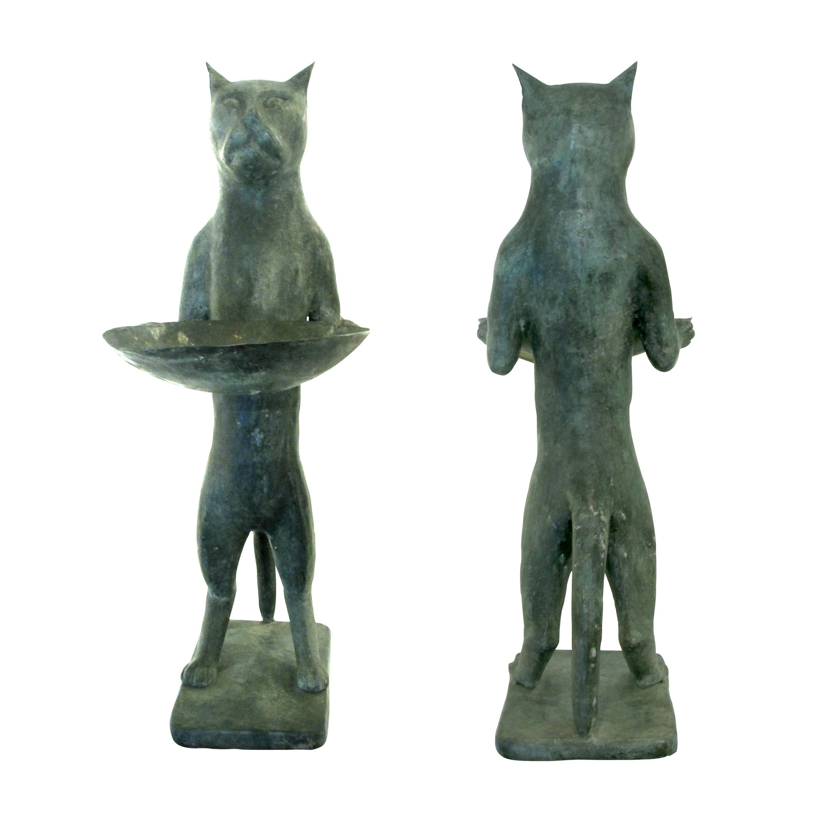 British 1960s Pair of Bronze Bird Baths Cat Statues in the Style of Diego Giacometti, En
