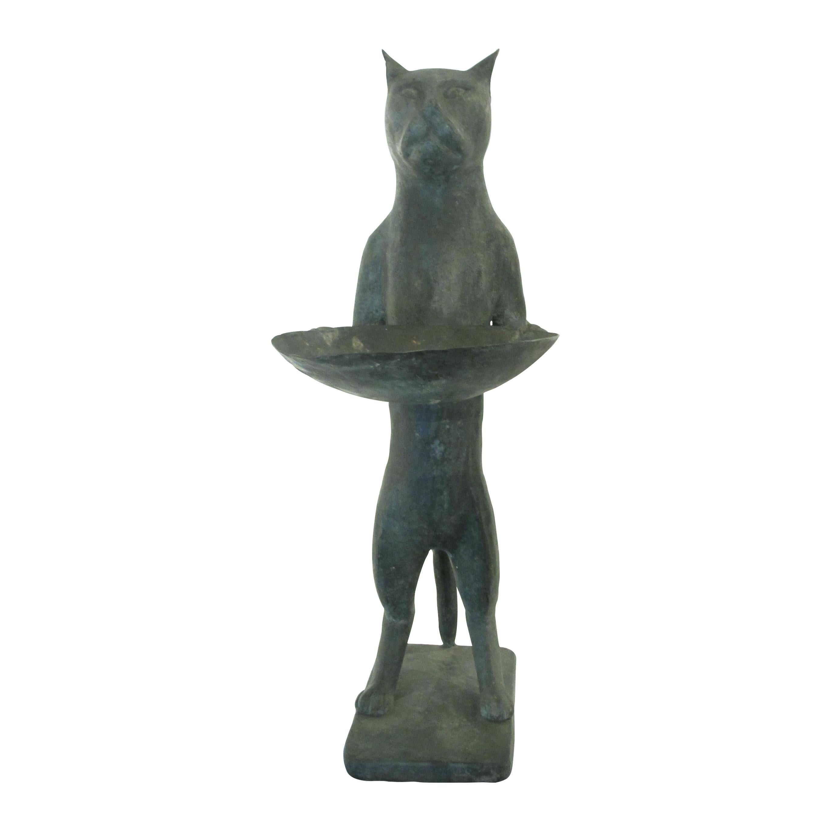 Hand-Crafted 1960s Pair of Bronze Bird Baths Cat Statues in the Style of Diego Giacometti, En